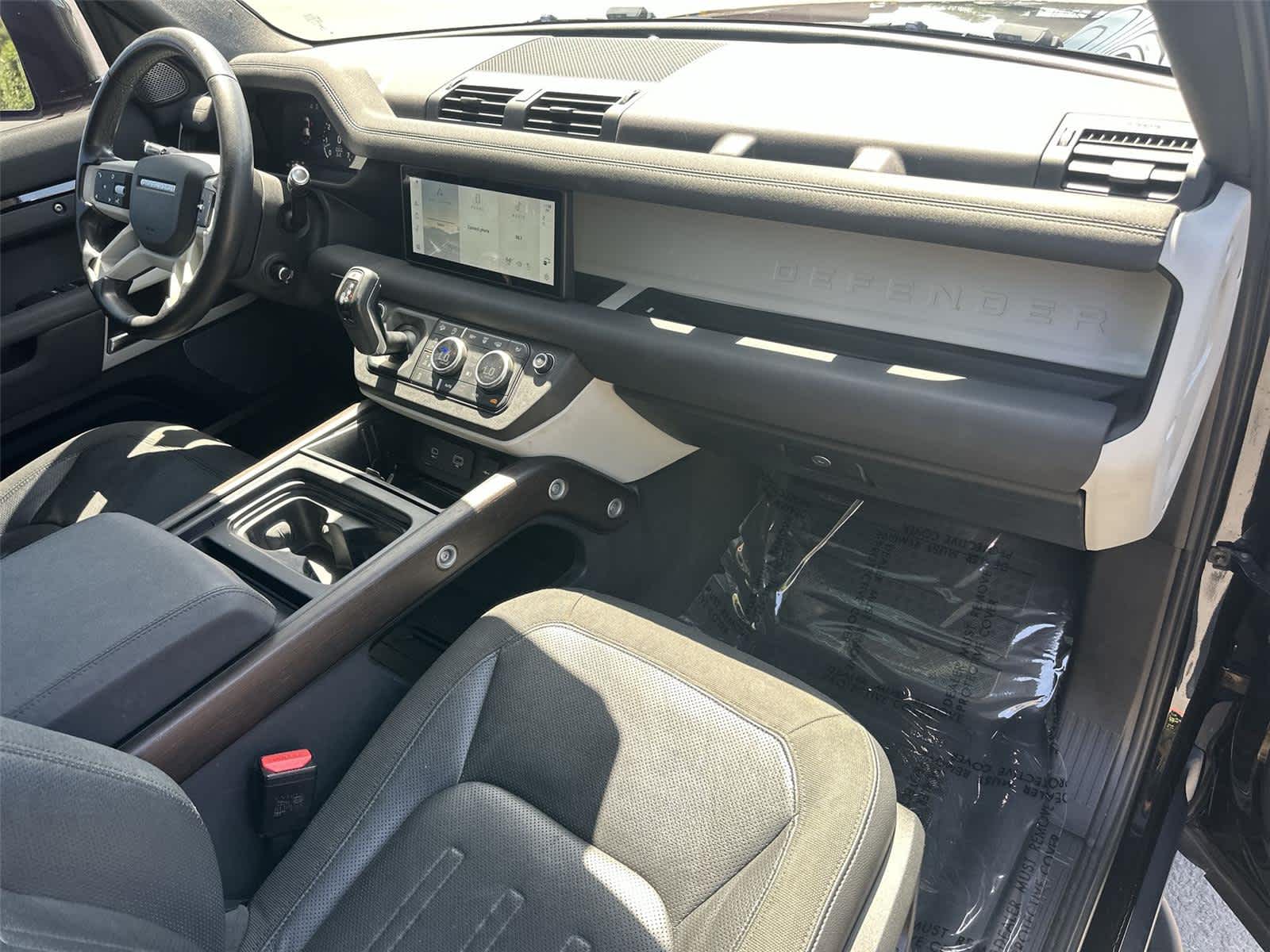 Thumbnail: 2020 Land Rover Defender - 13