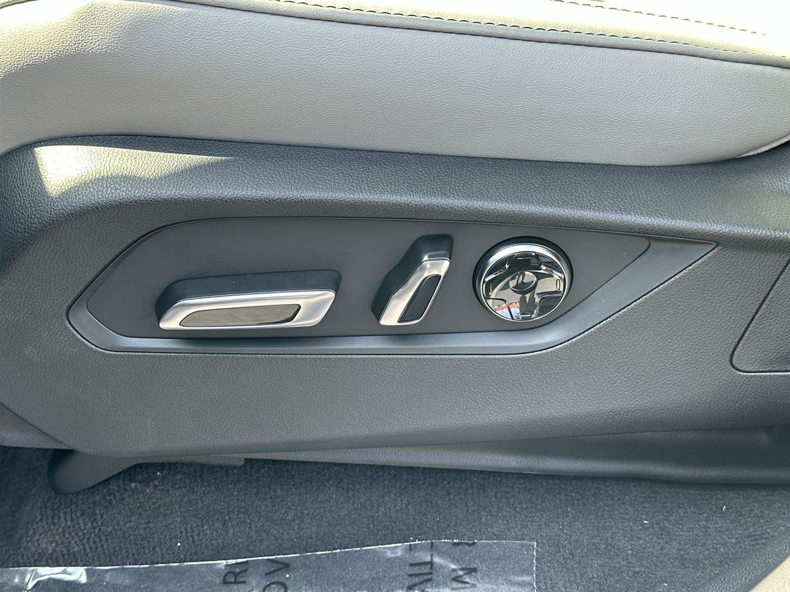 Thumbnail: 2026 Acura MDX - 22