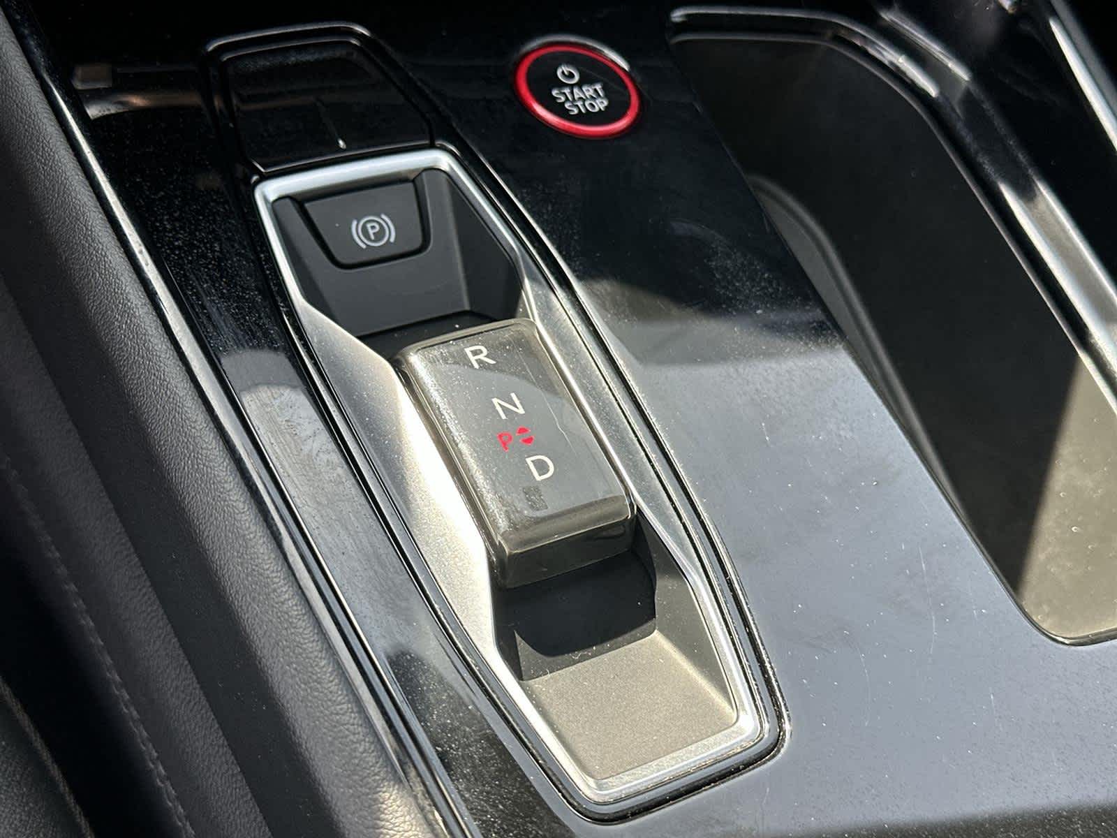 Thumbnail: 2022 Audi e-tron GT - 18