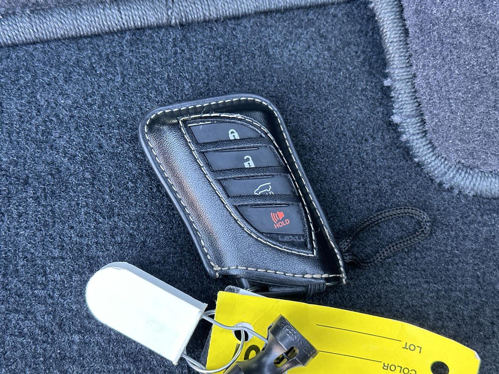 Thumbnail: 2022 Lexus GX - 21