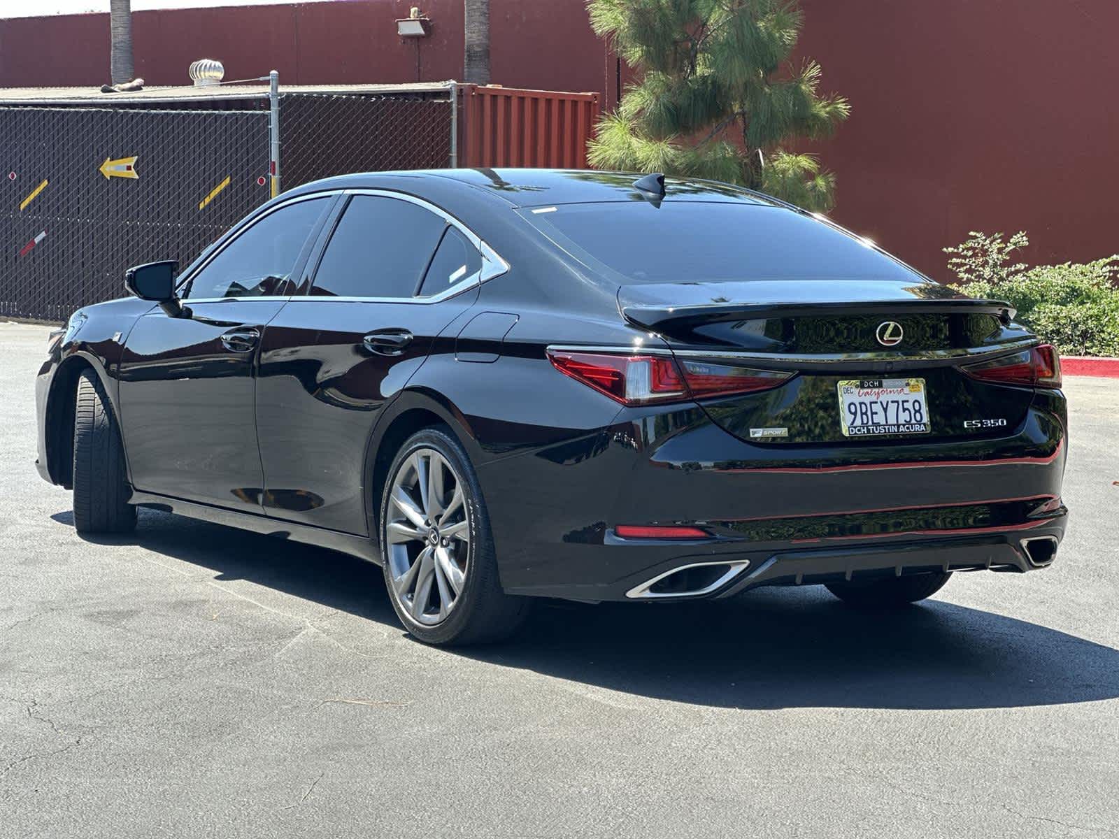 Thumbnail: 2020 Lexus ES - 4