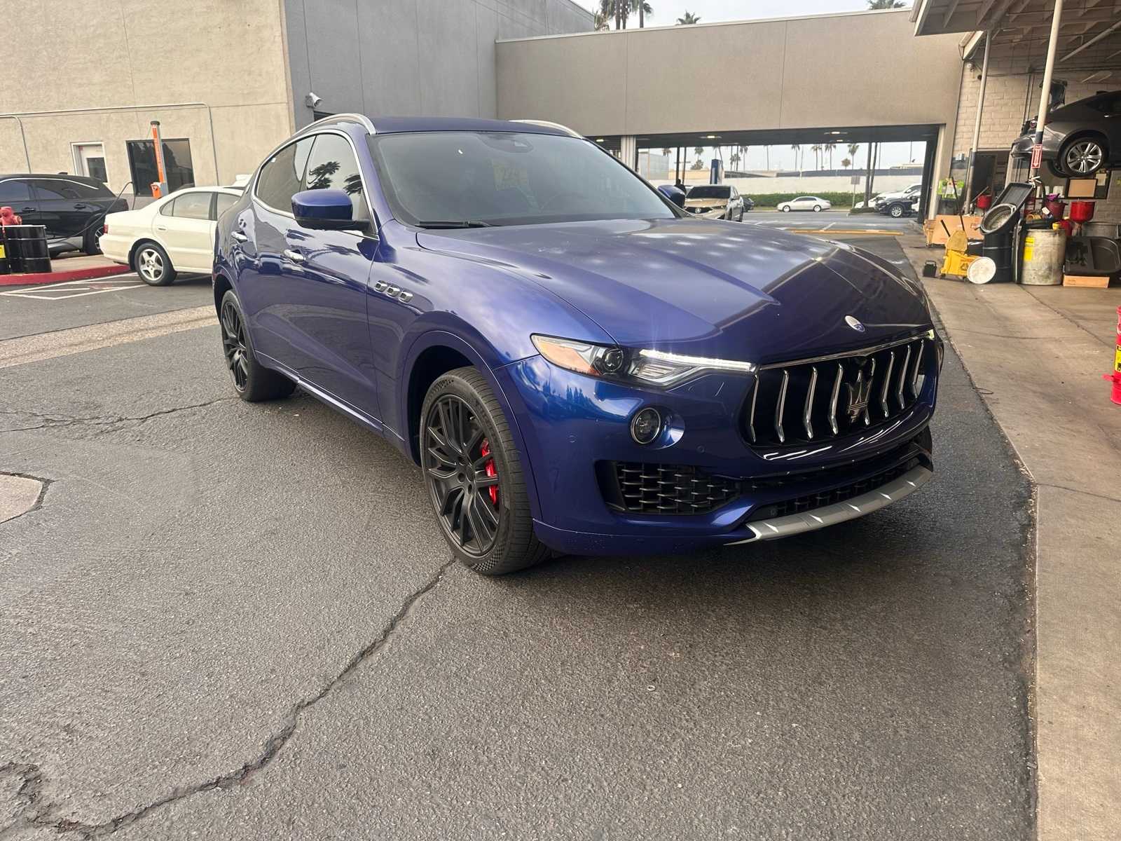 Thumbnail: 2017 Maserati Levante - 7