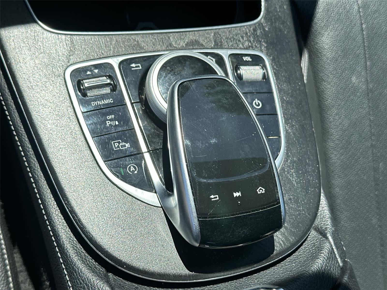 Thumbnail: 2019 Mercedes-Benz E-Class - 29