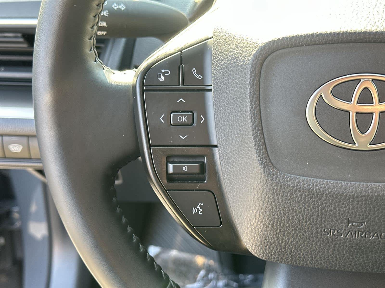 Thumbnail: 2023 Toyota Prius - 24