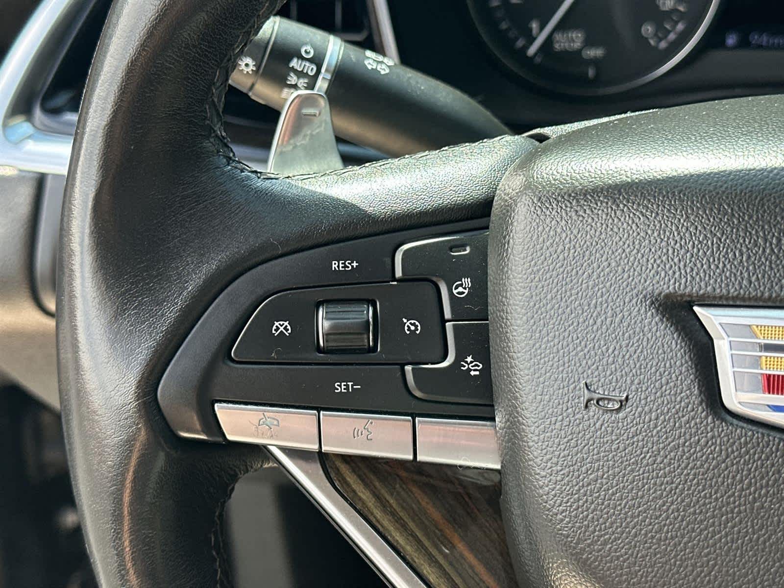 Thumbnail: 2020 Cadillac XT6 - 24