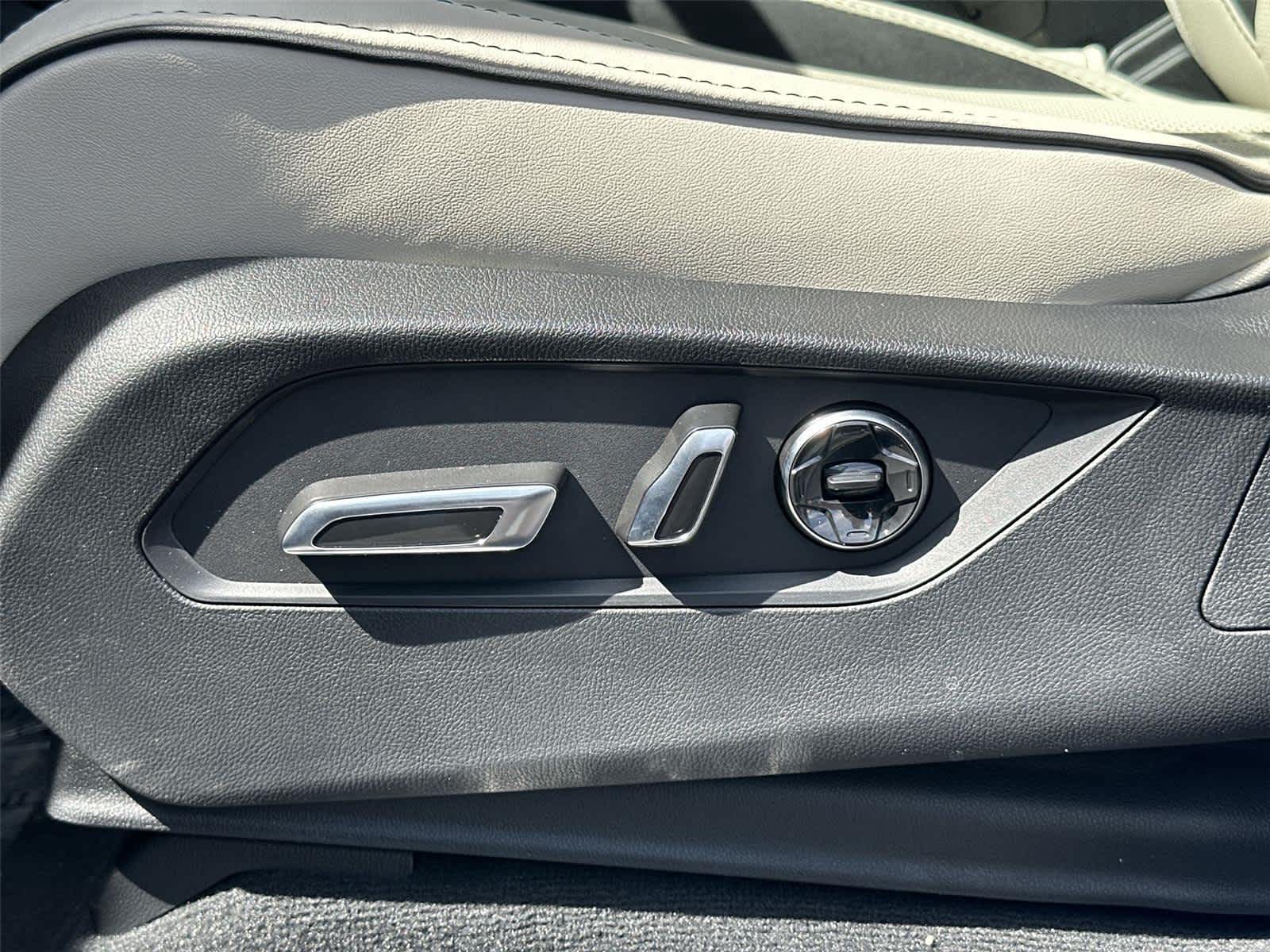 Thumbnail: 2026 Acura MDX - 24