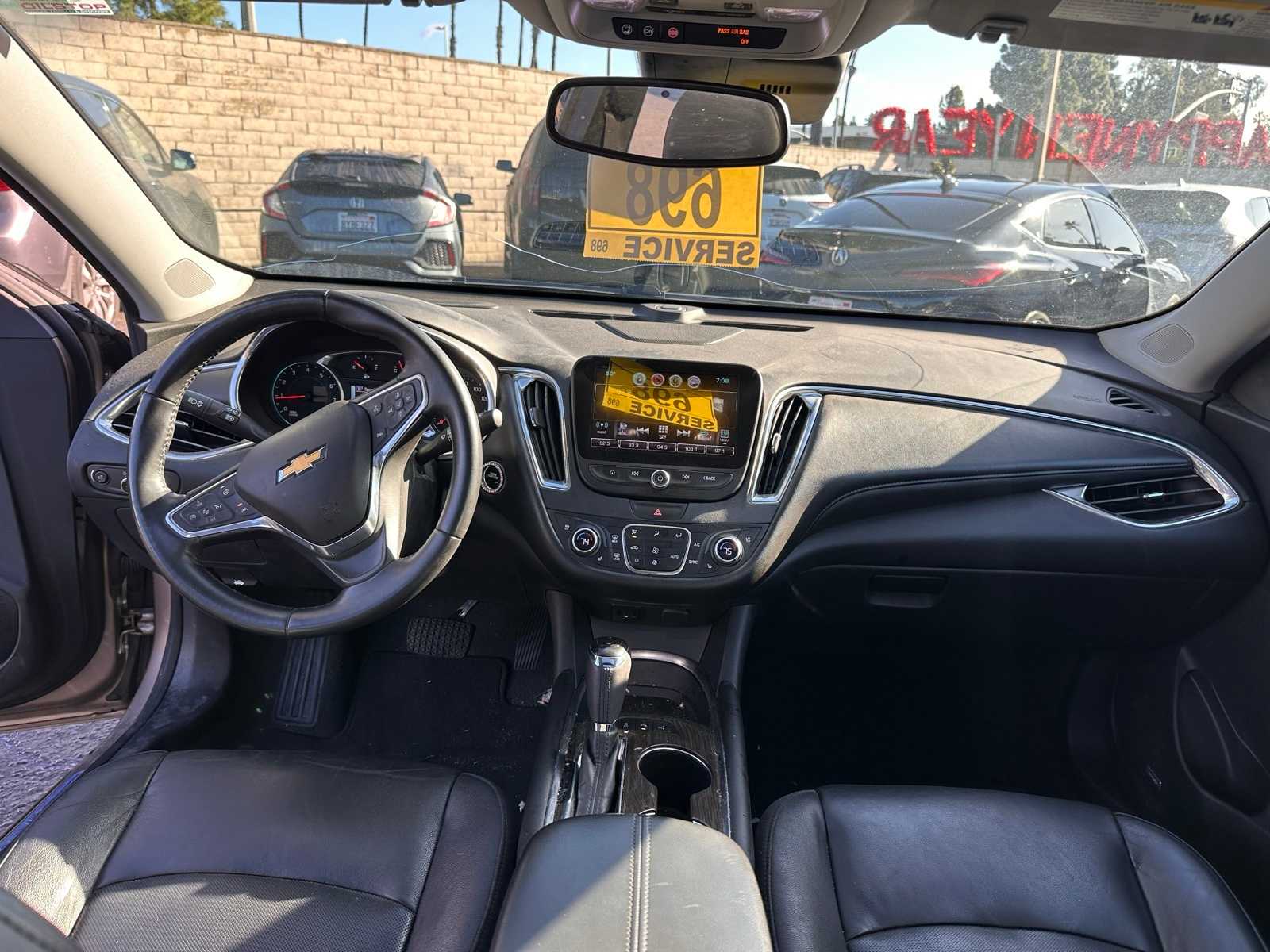 Thumbnail: 2018 Chevrolet Malibu - 21