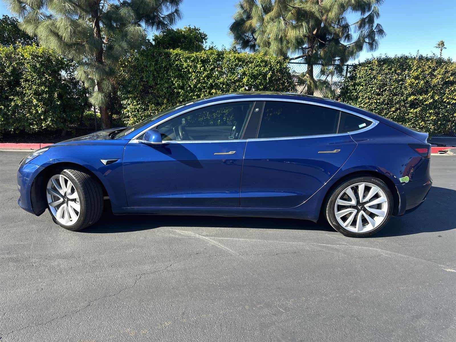 Thumbnail: 2019 Tesla Model 3 - 2