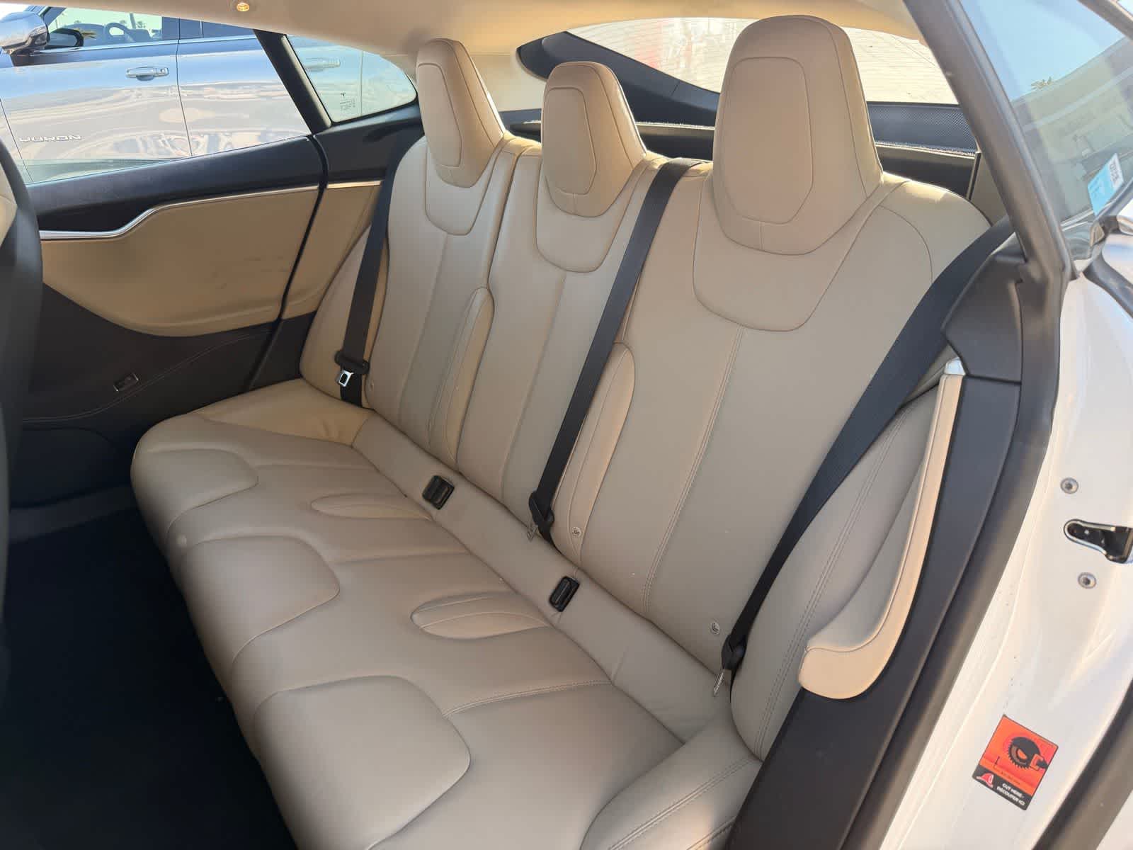 Thumbnail: 2015 Tesla Model S - 10