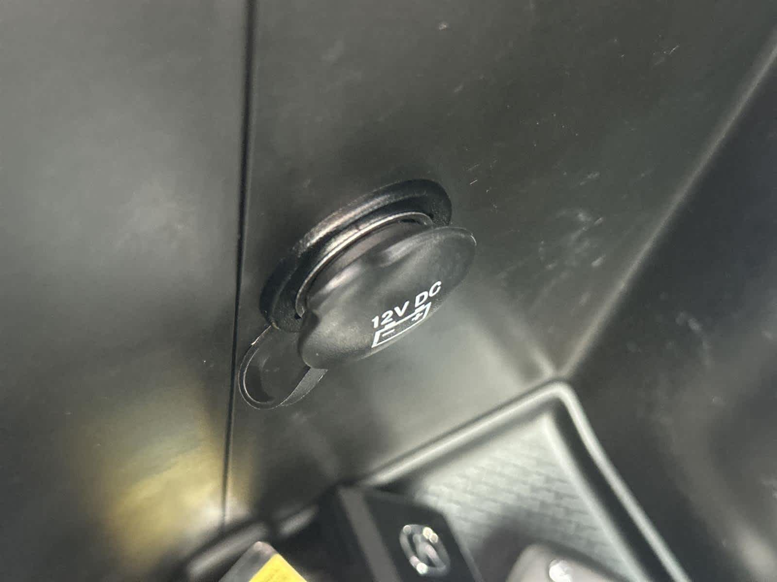 Thumbnail: 2015 Jeep Wrangler - 29