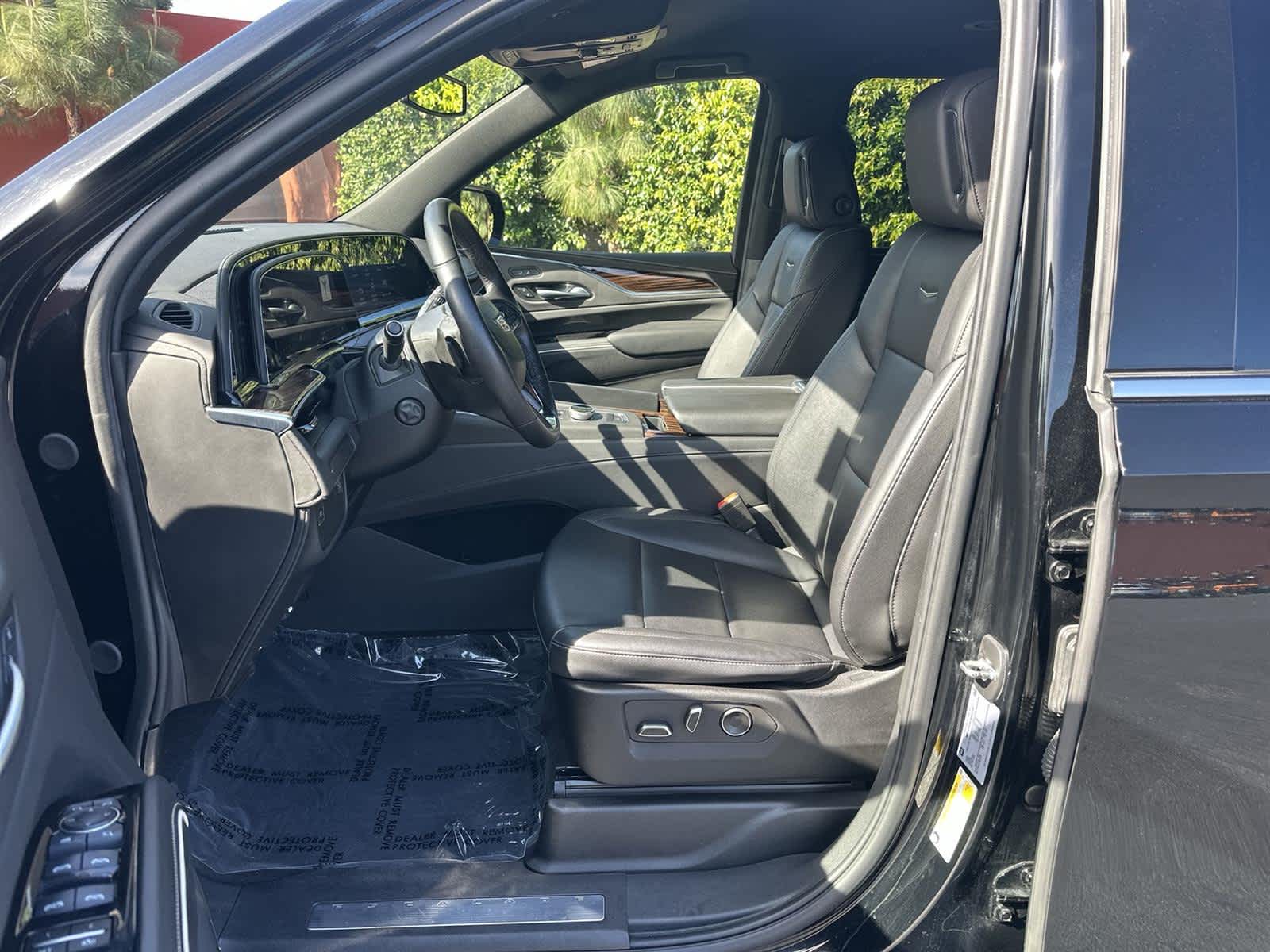 Thumbnail: 2024 Cadillac Escalade - 11