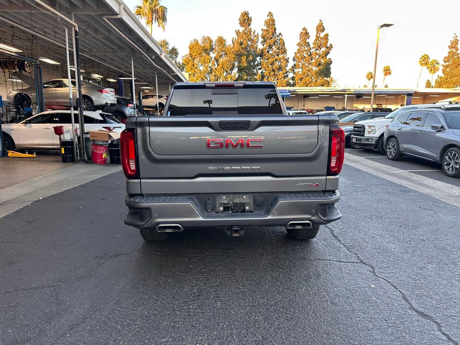 Thumbnail: 2022 GMC Sierra 1500 - 4