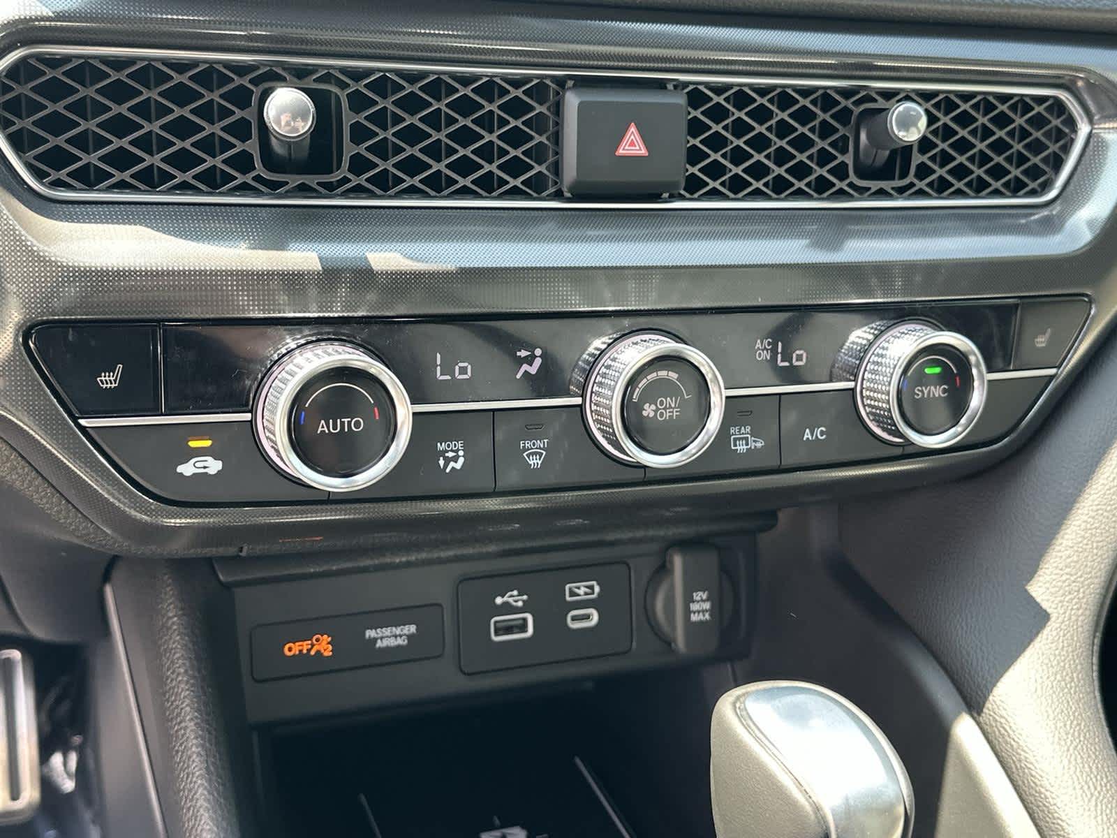 Thumbnail: 2025 Acura Integra - 29