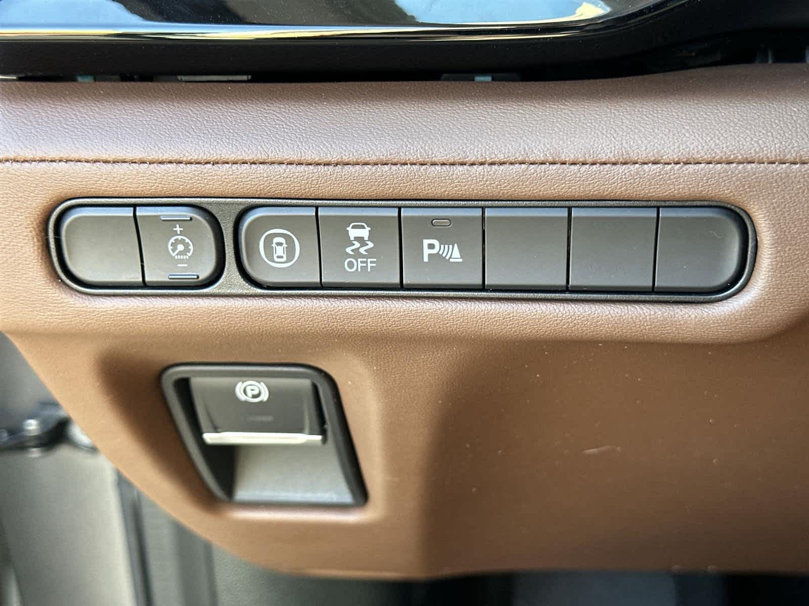 Thumbnail: 2023 Acura MDX - 28