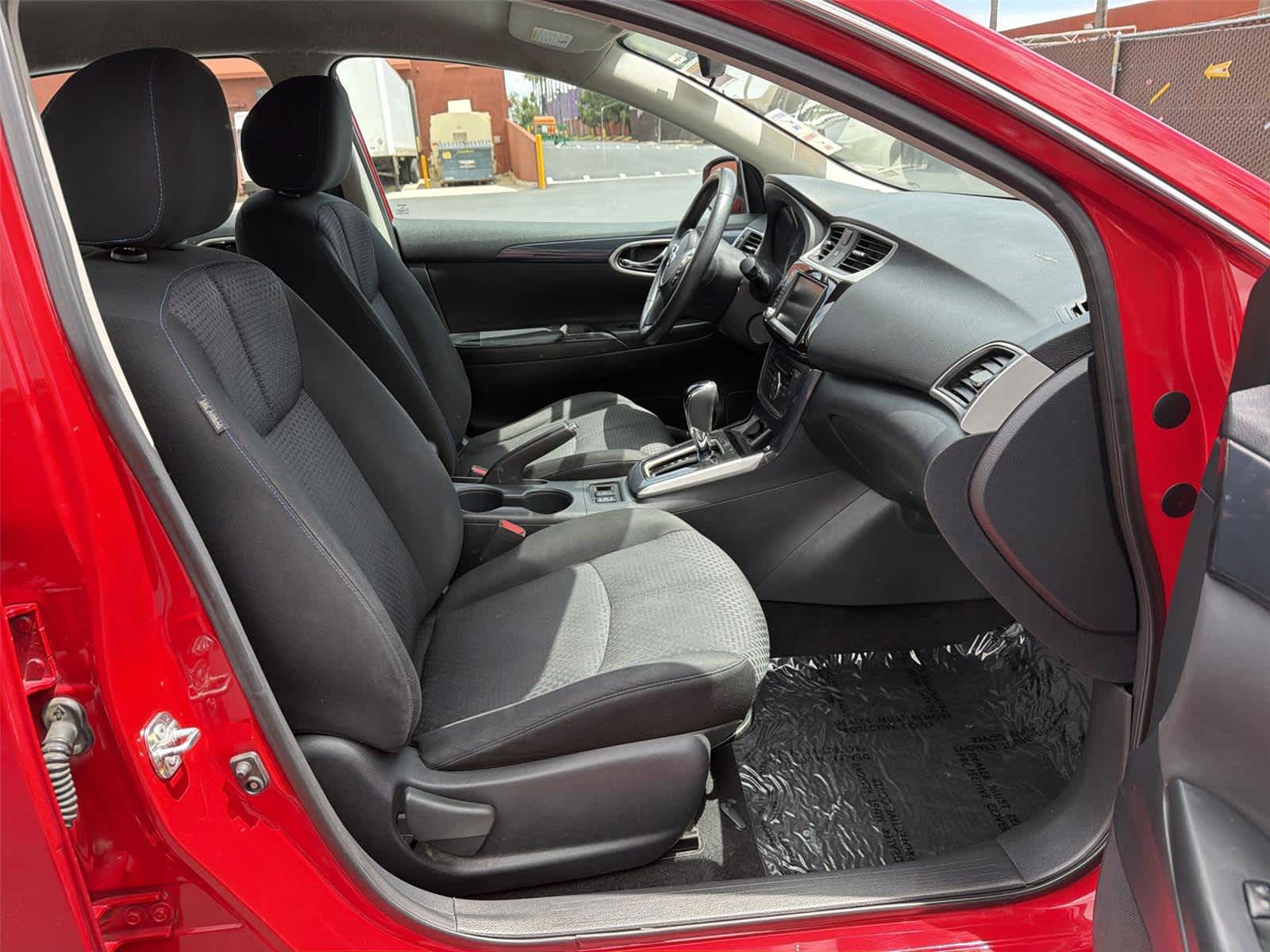 Thumbnail: 2019 Nissan Sentra - 14