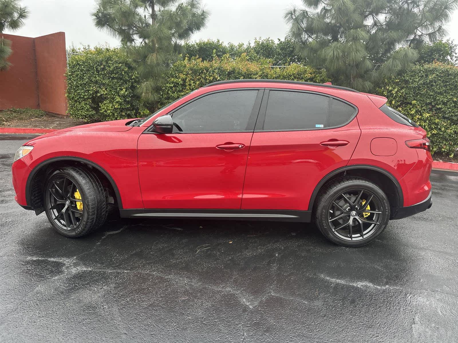 Thumbnail: 2020 Alfa Romeo Stelvio - 3