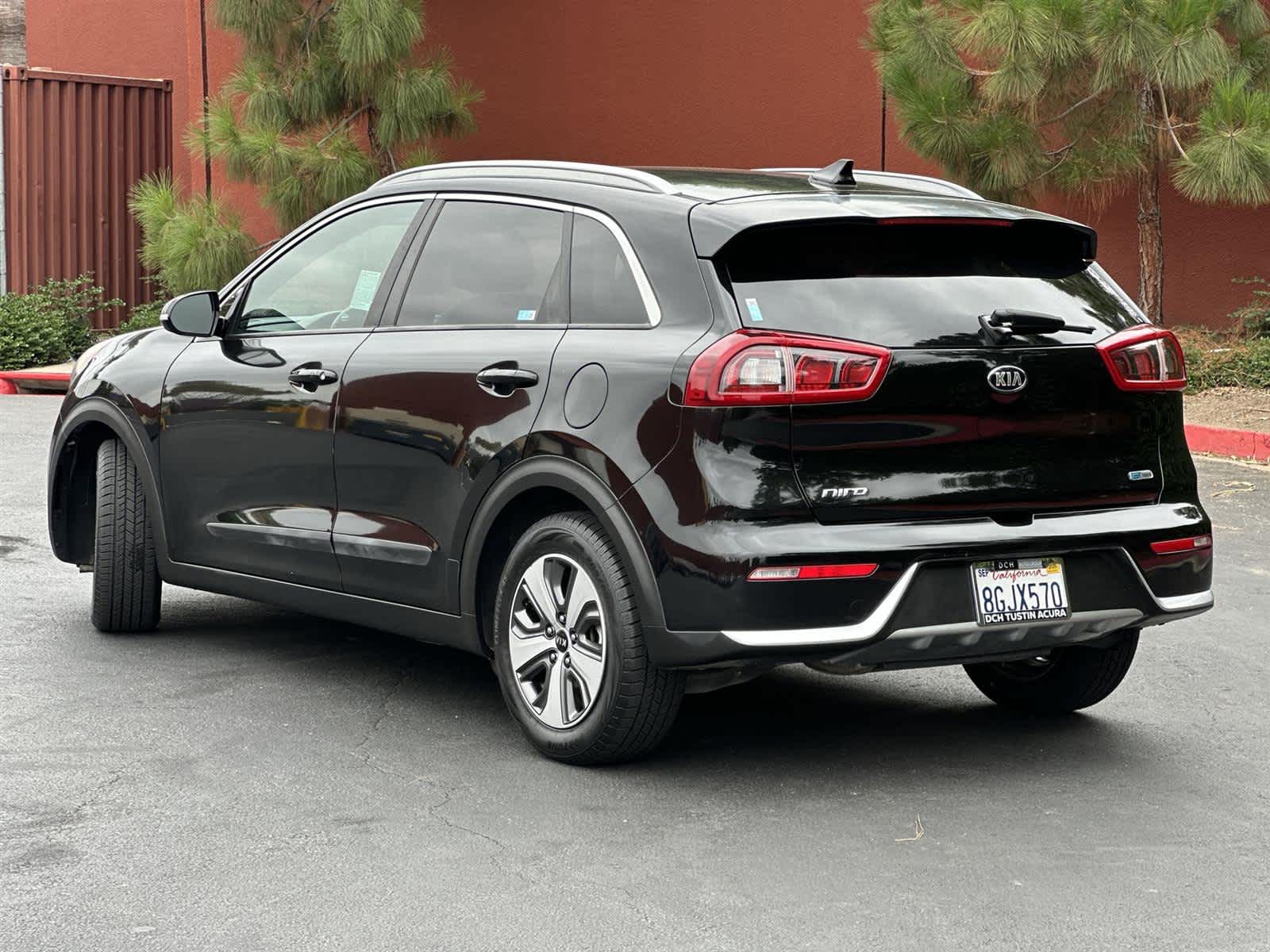 Thumbnail: 2018 Kia Niro - 4