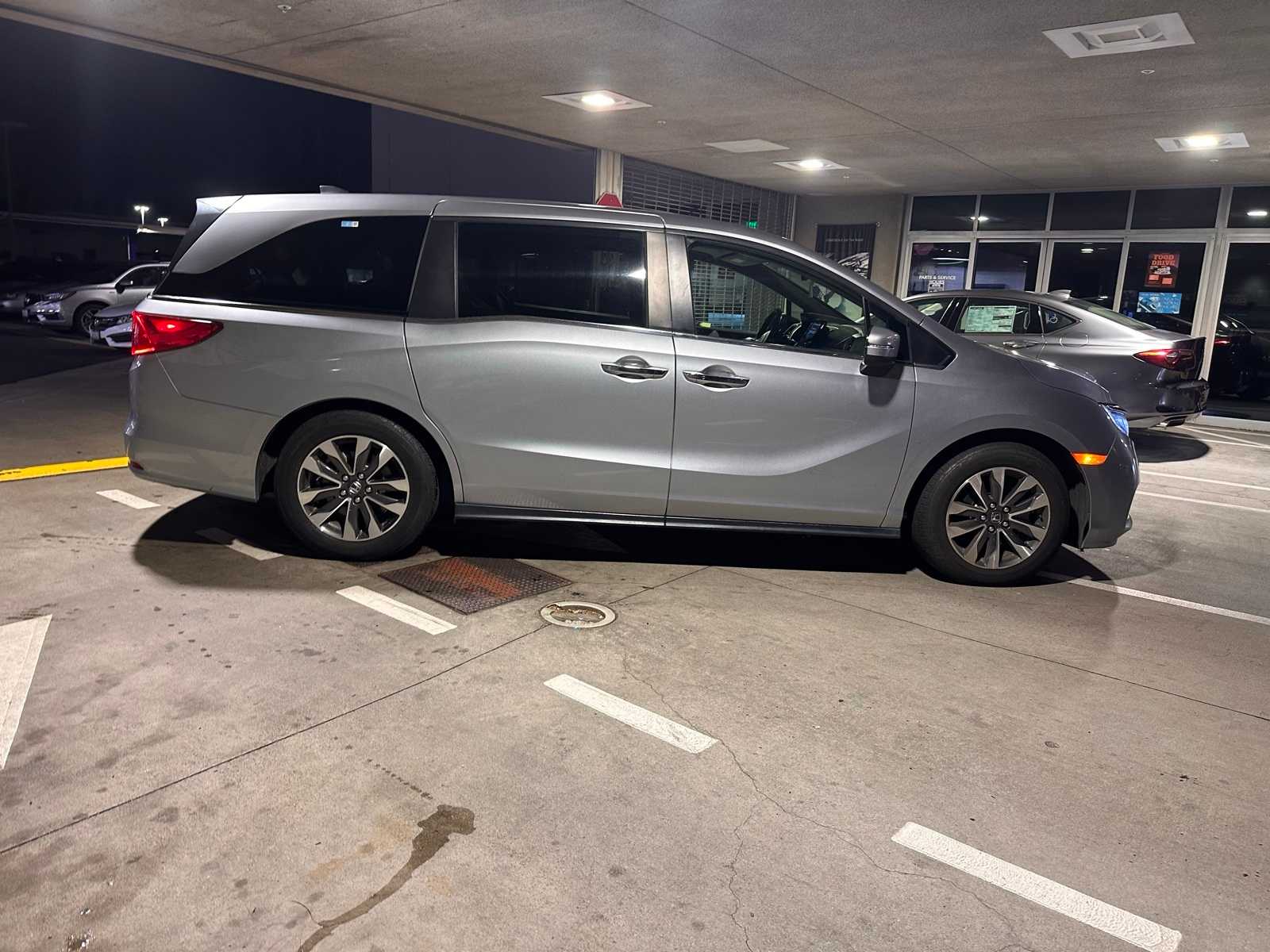 Thumbnail: 2023 Honda Odyssey - 6