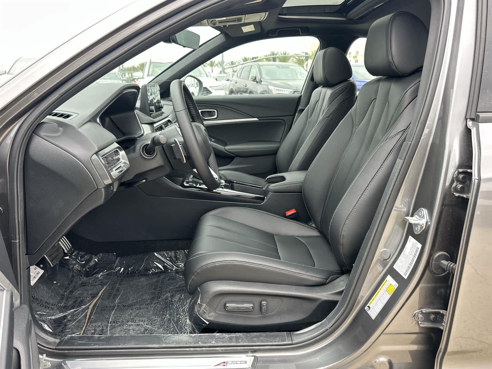 Thumbnail: 2025 Acura Integra - 11