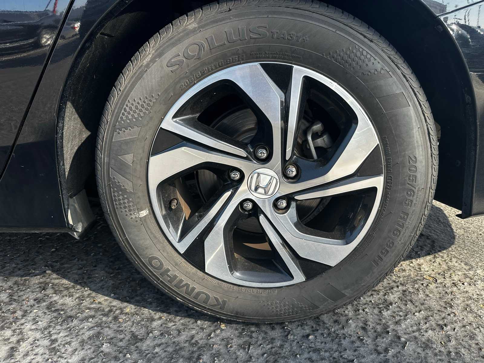 Thumbnail: 2017 Honda Accord - 12