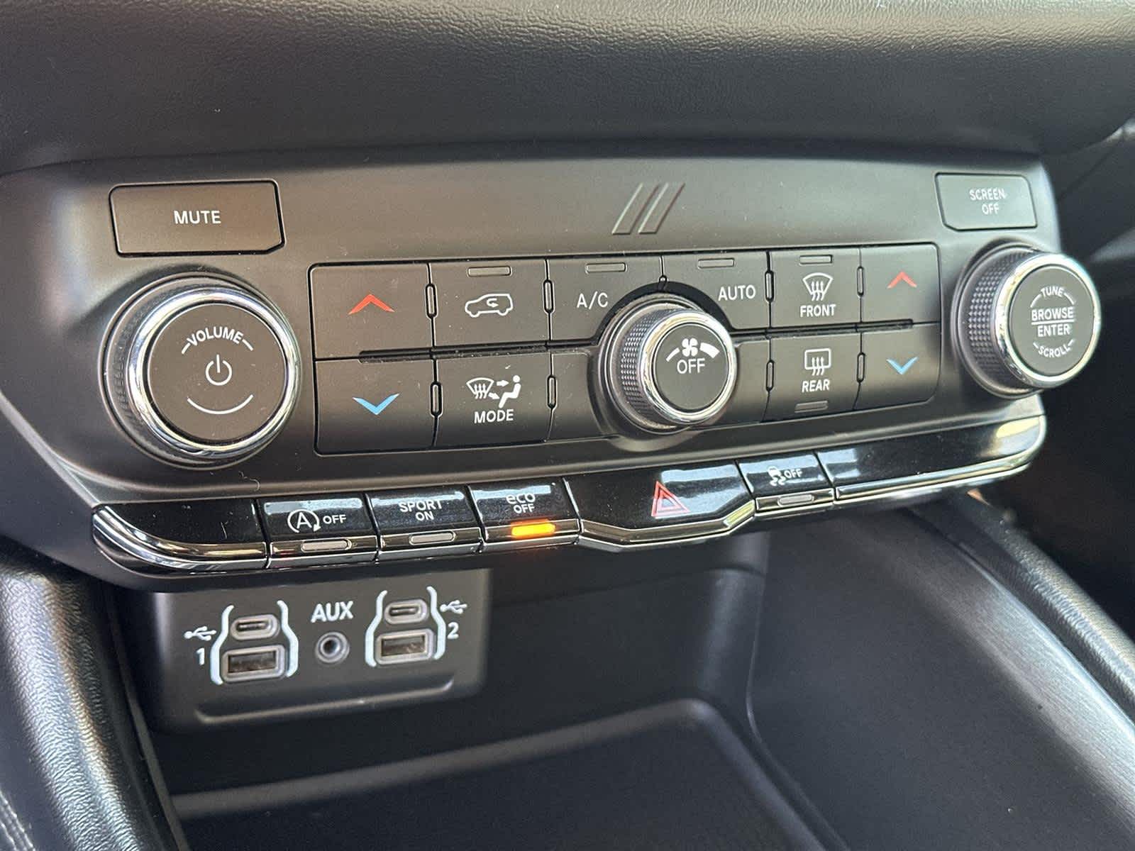 Thumbnail: 2021 Dodge Durango - 27