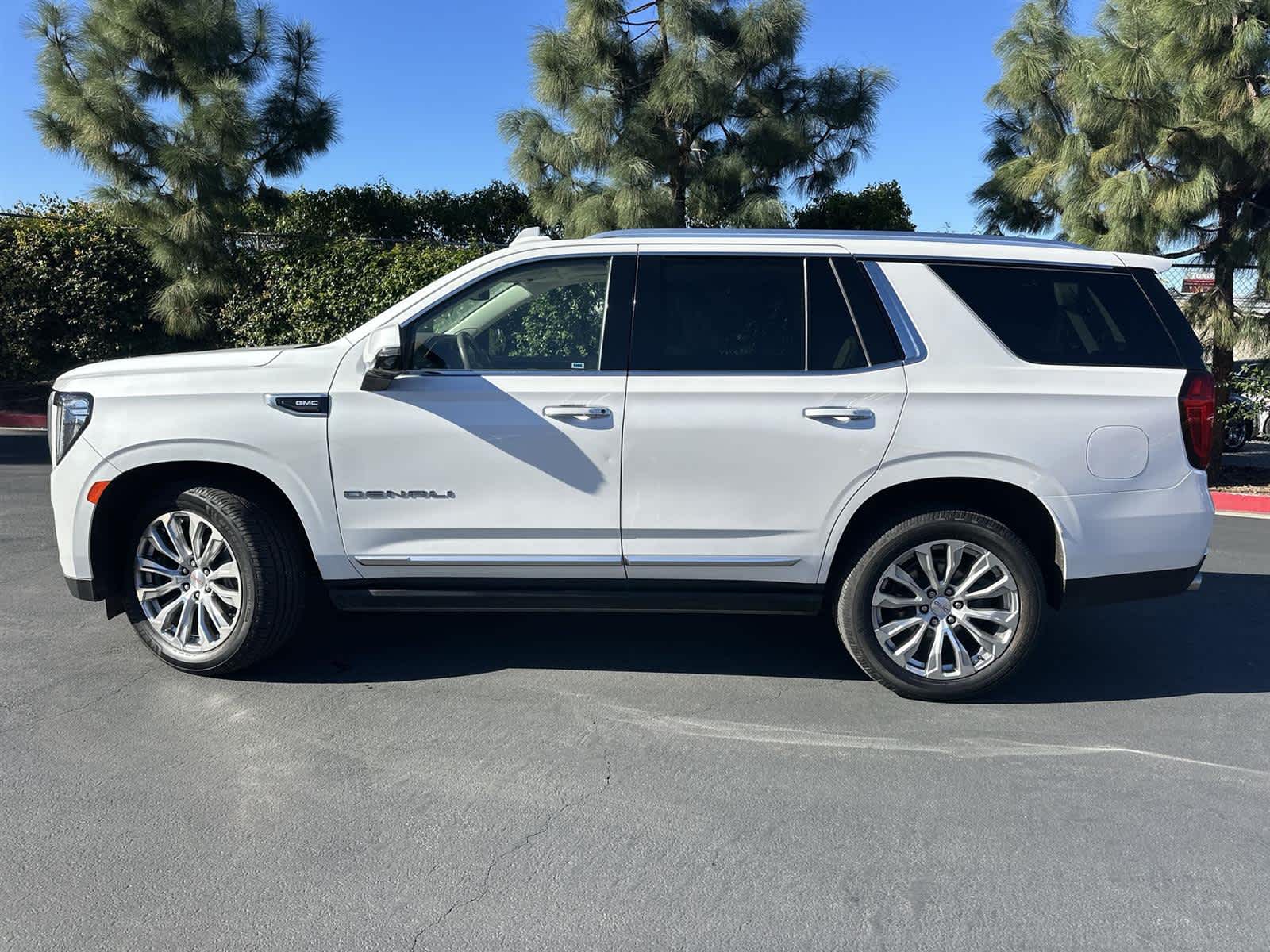 Thumbnail: 2022 GMC Yukon - 3