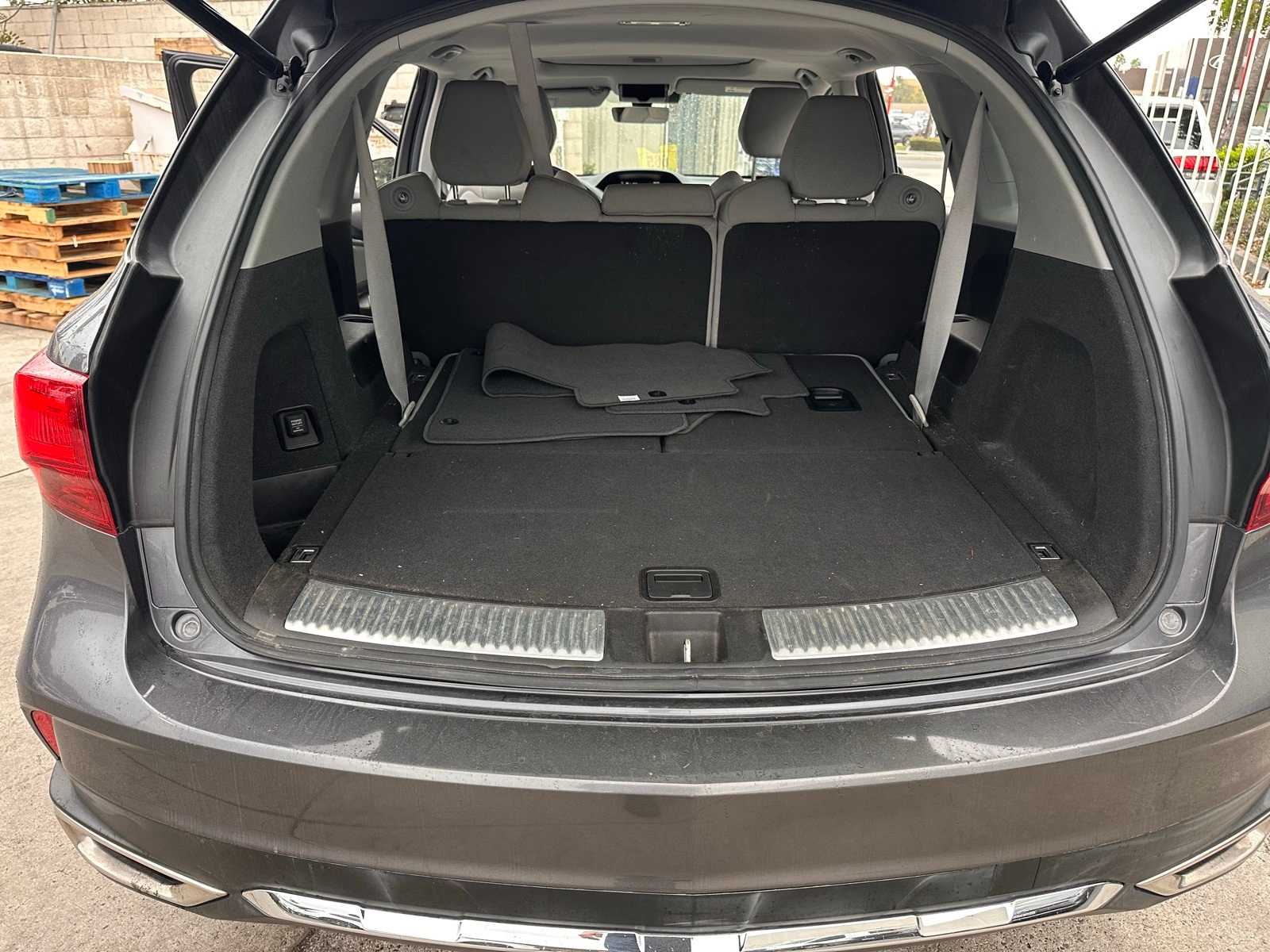 Thumbnail: 2017 Acura MDX - 10