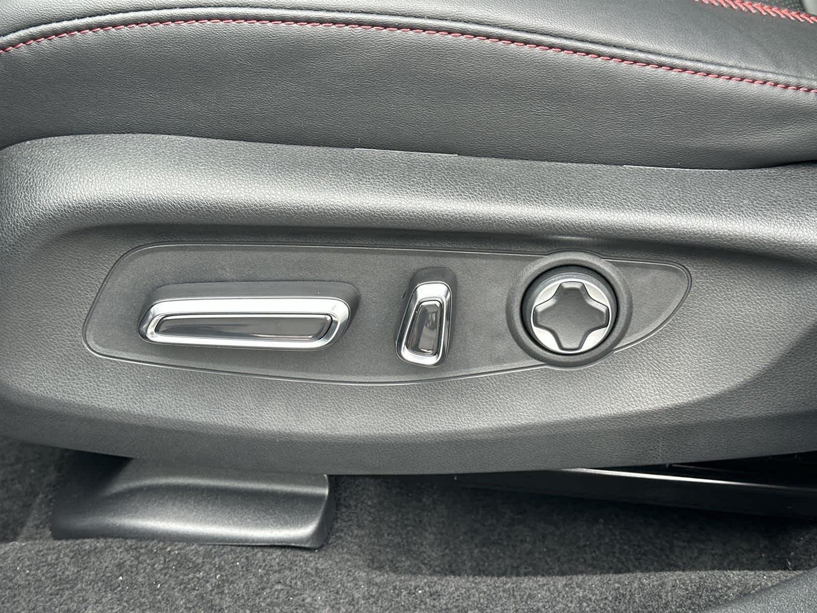 Thumbnail: 2025 Acura ADX - 23