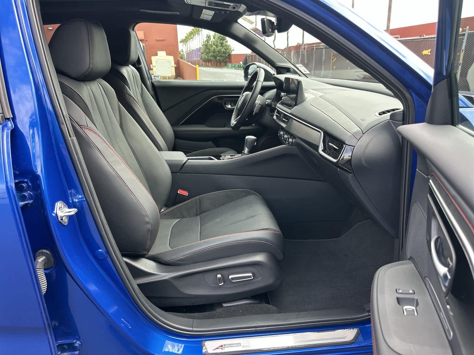 Thumbnail: 2025 Acura ADX - 14