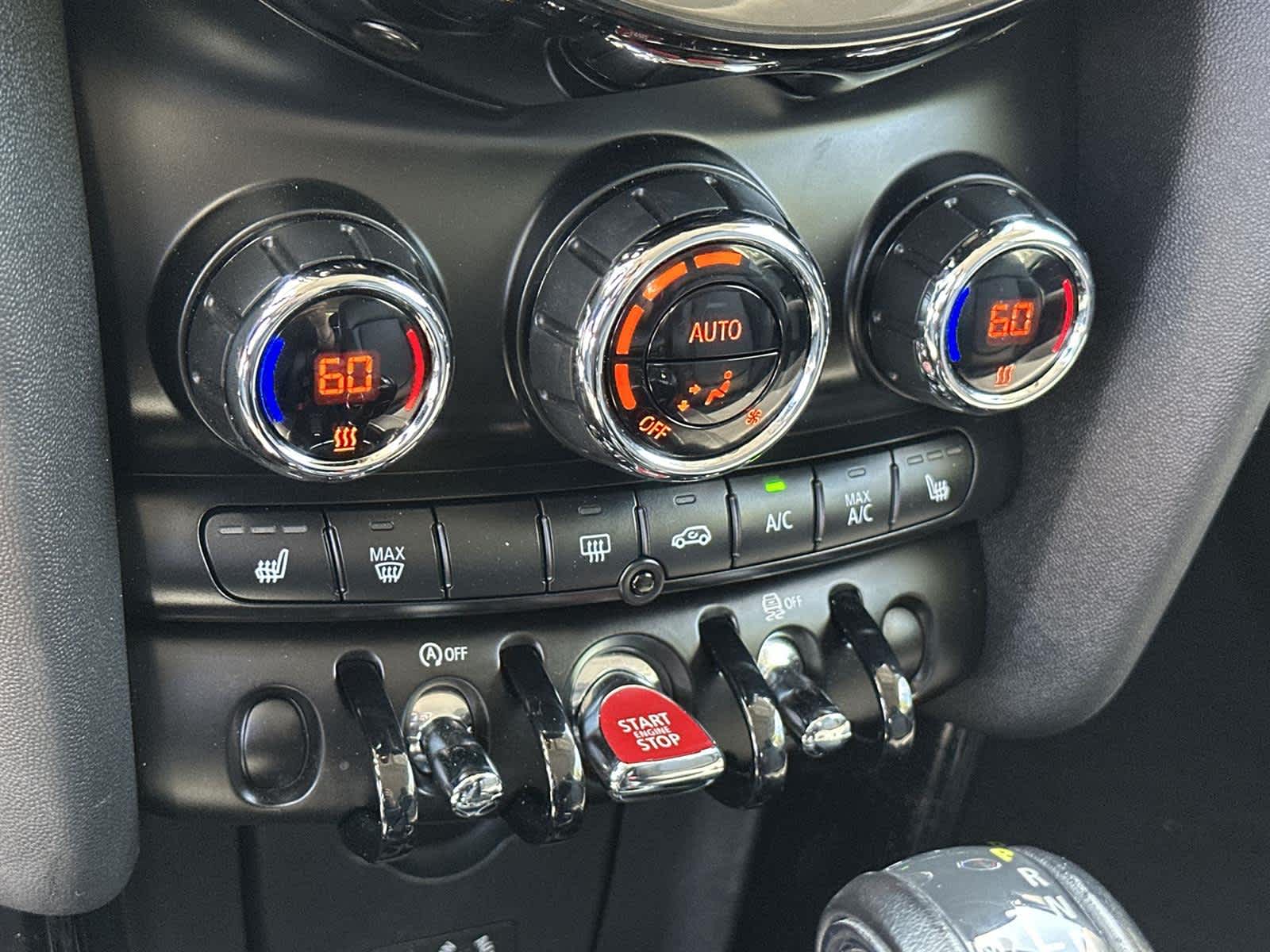 Thumbnail: 2017 MINI Cooper Hardtop - 27