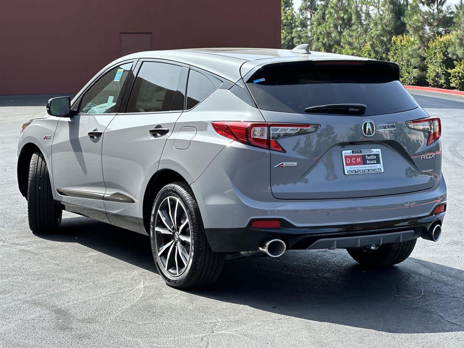 Thumbnail: 2025 Acura RDX - 4