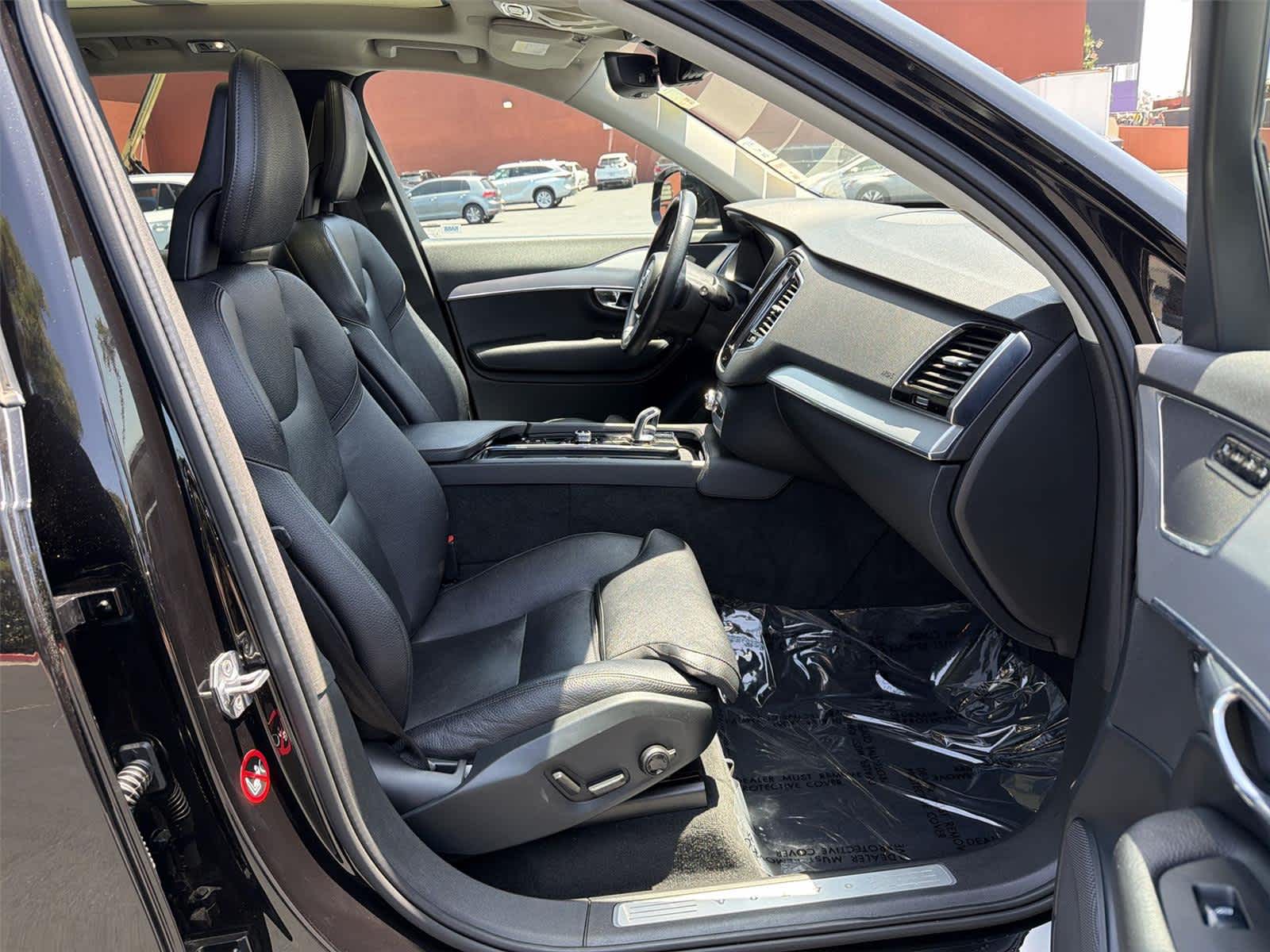Thumbnail: 2016 Volvo XC90 - 15