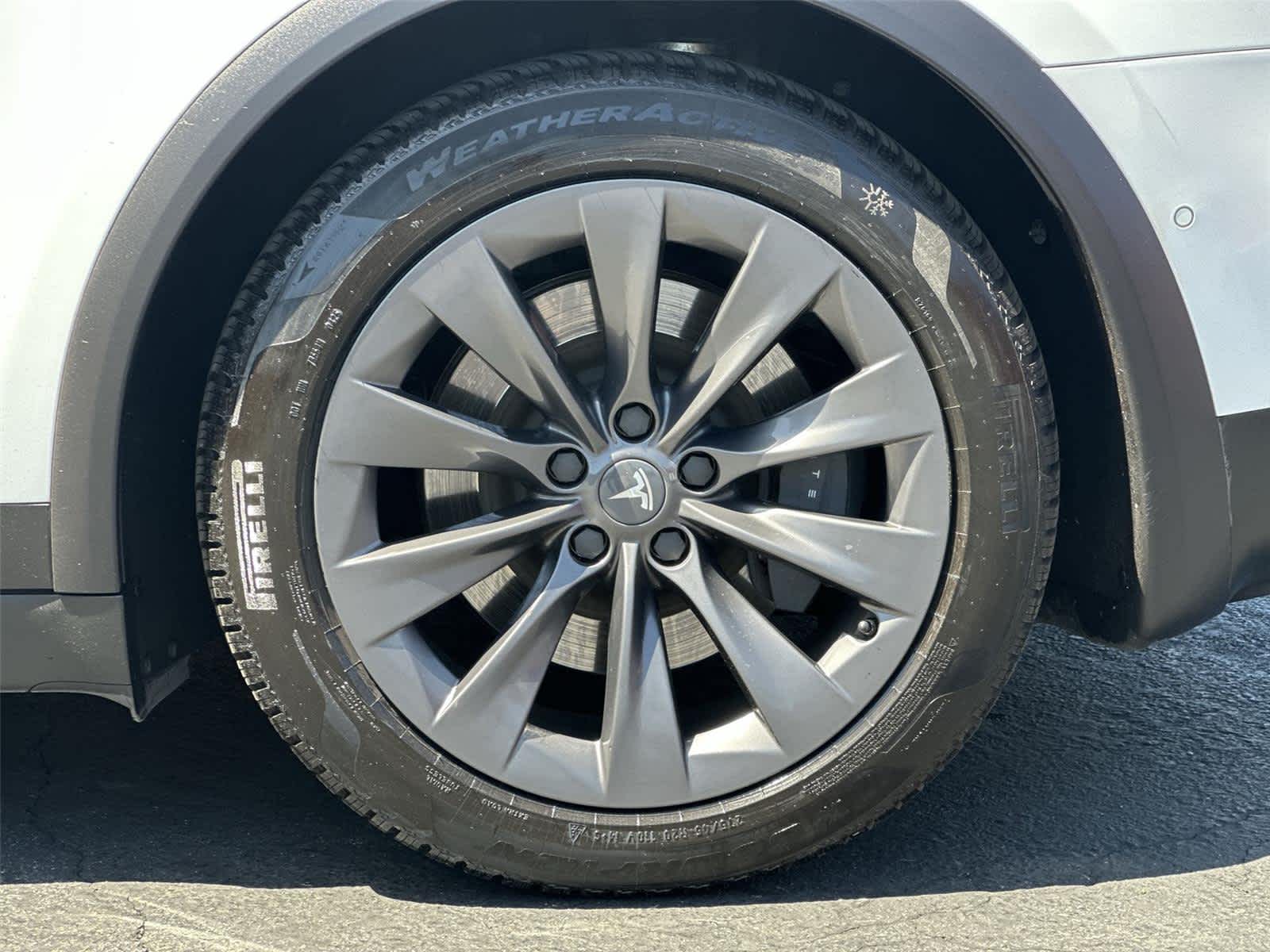 Thumbnail: 2018 Tesla Model X - 8