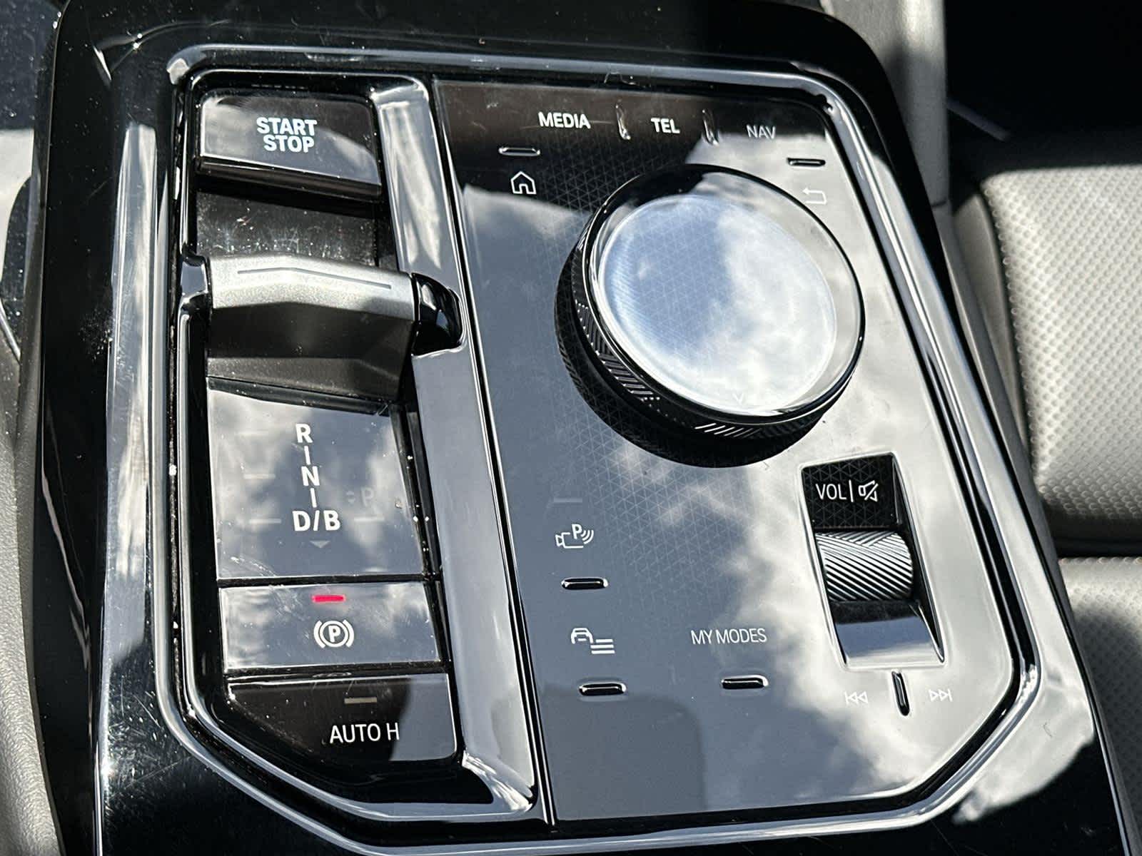 Thumbnail: 2024 BMW i5 - 26