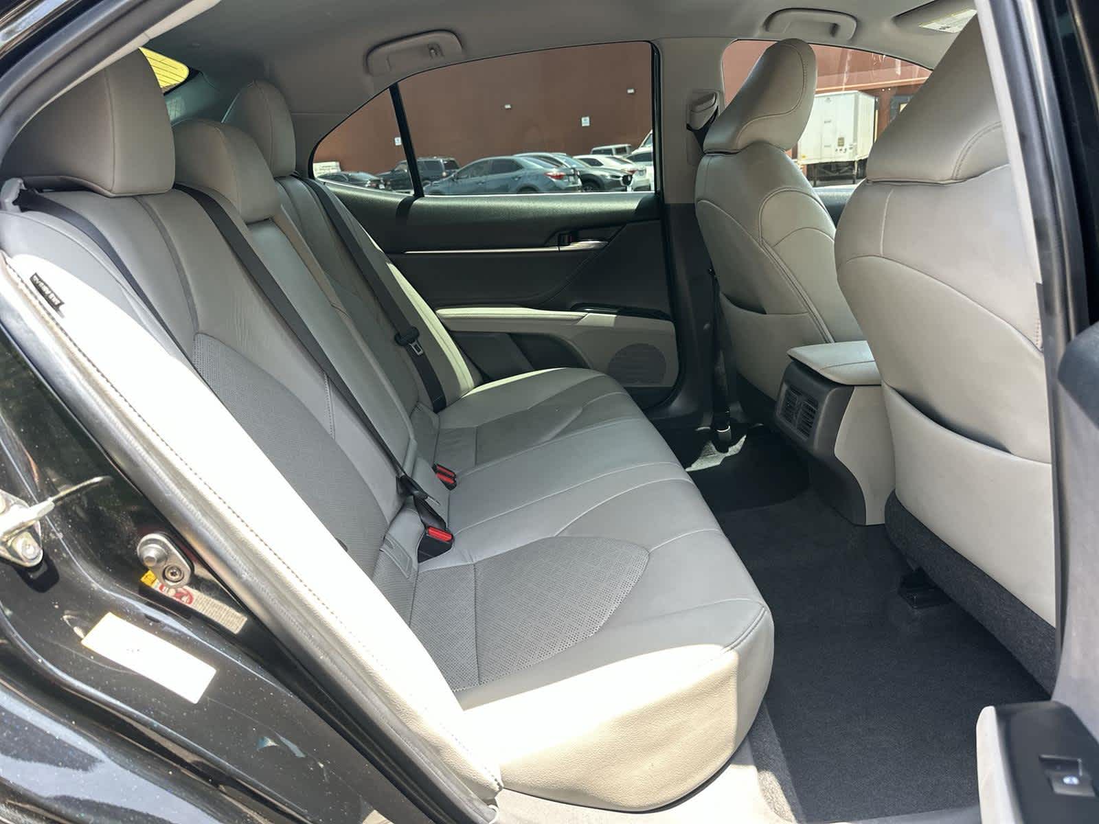 2018 Toyota Camry XSE 13