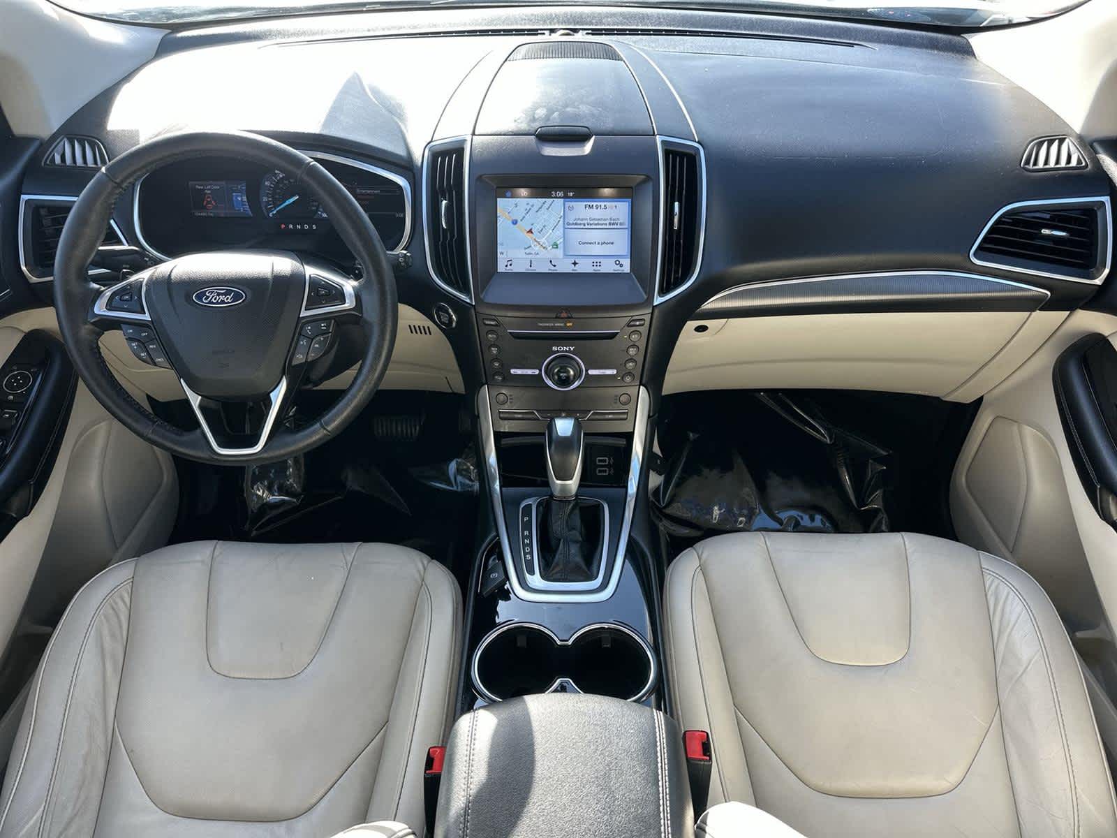 Thumbnail: 2016 Ford Edge - 10