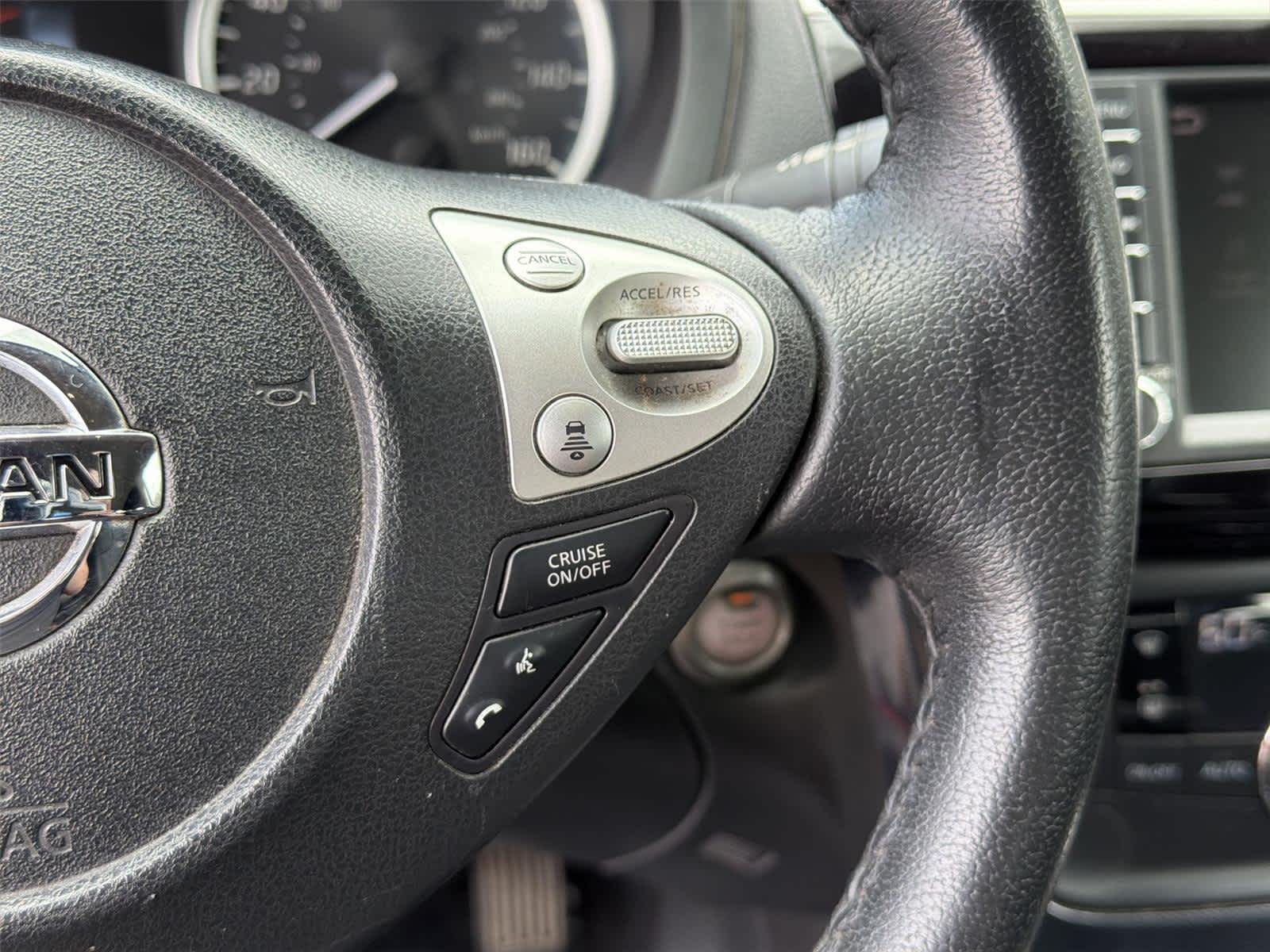 Thumbnail: 2019 Nissan Sentra - 33