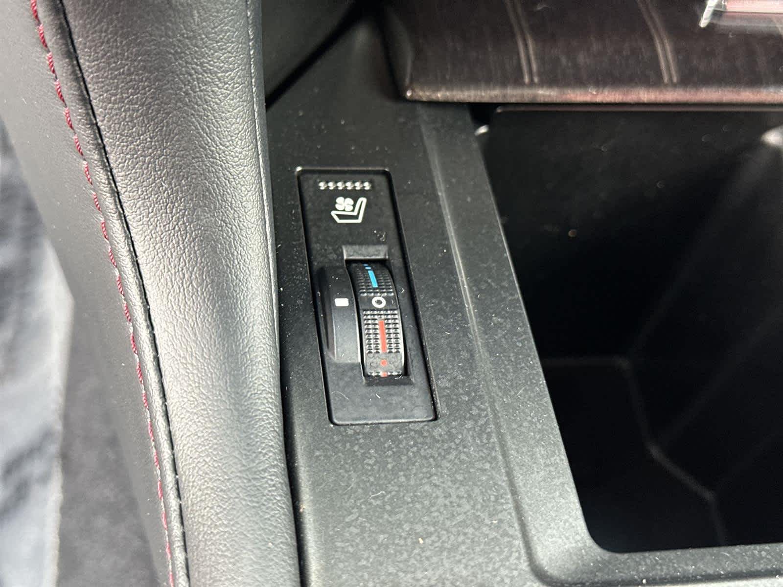 Thumbnail: 2023 Lexus GX - 26