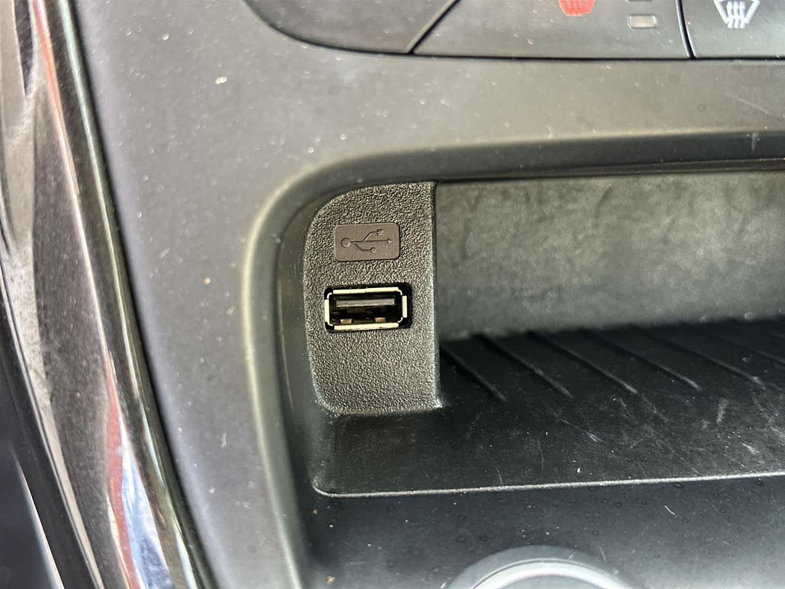 Thumbnail: 2015 Ford Focus - 27