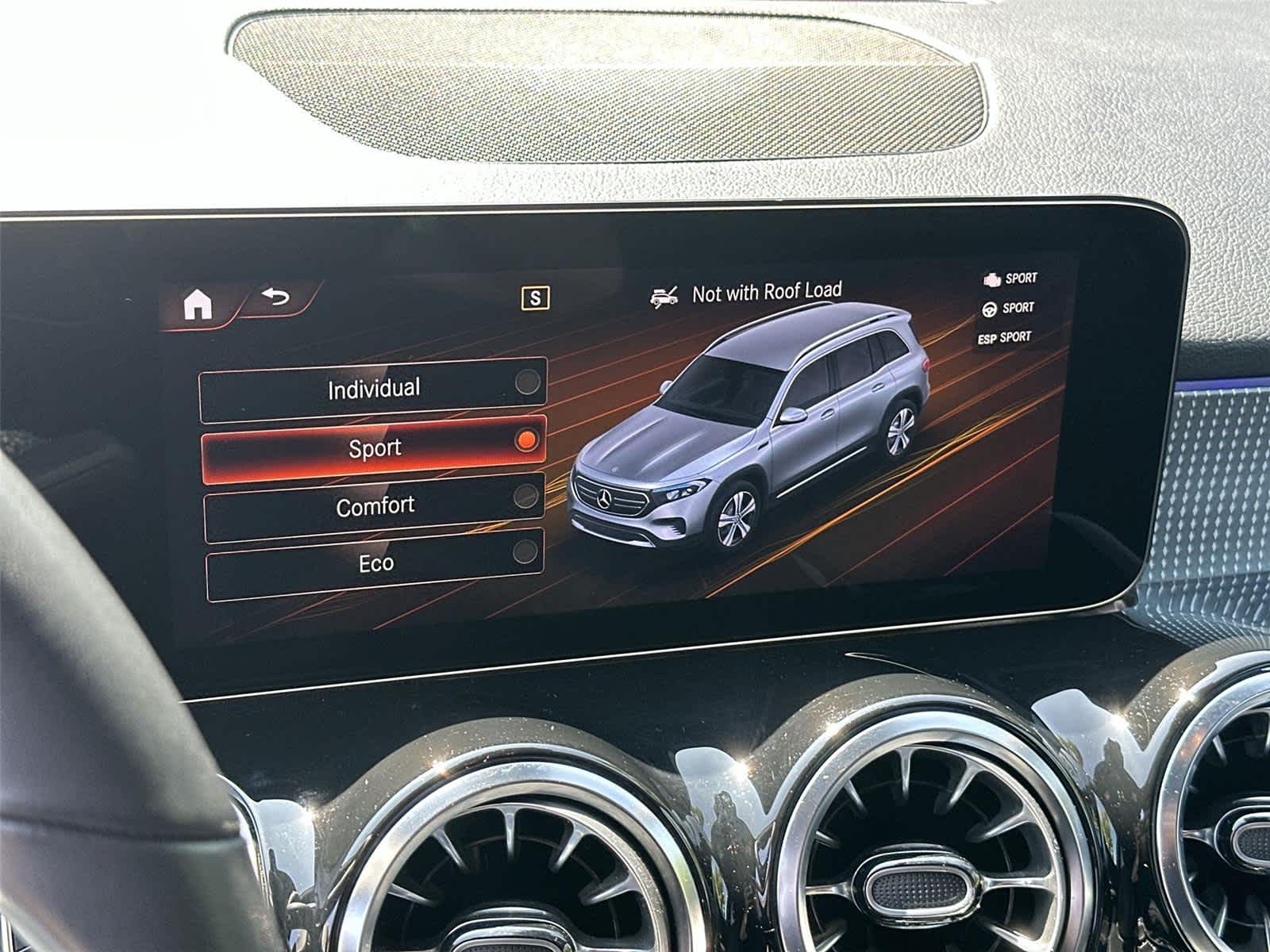 Thumbnail: 2023 Mercedes-Benz EQB - 29