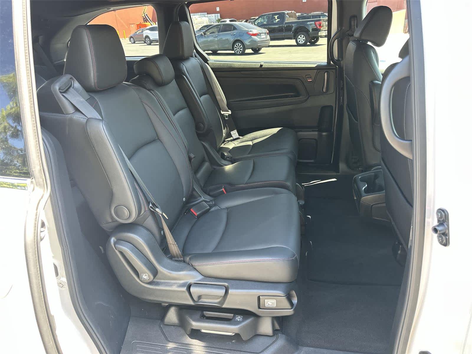 Thumbnail: 2024 Honda Odyssey - 14