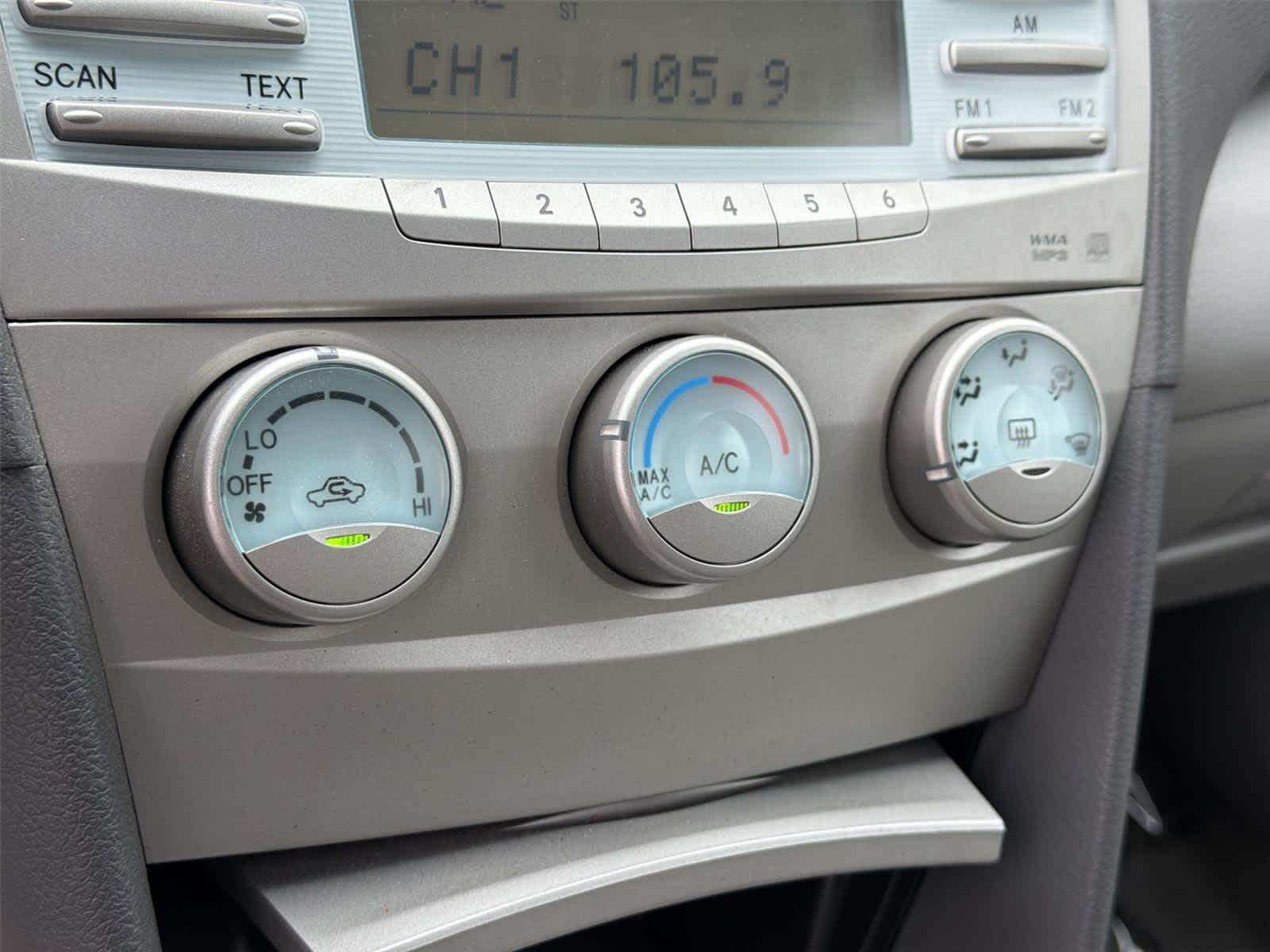Thumbnail: 2009 Toyota Camry - 34