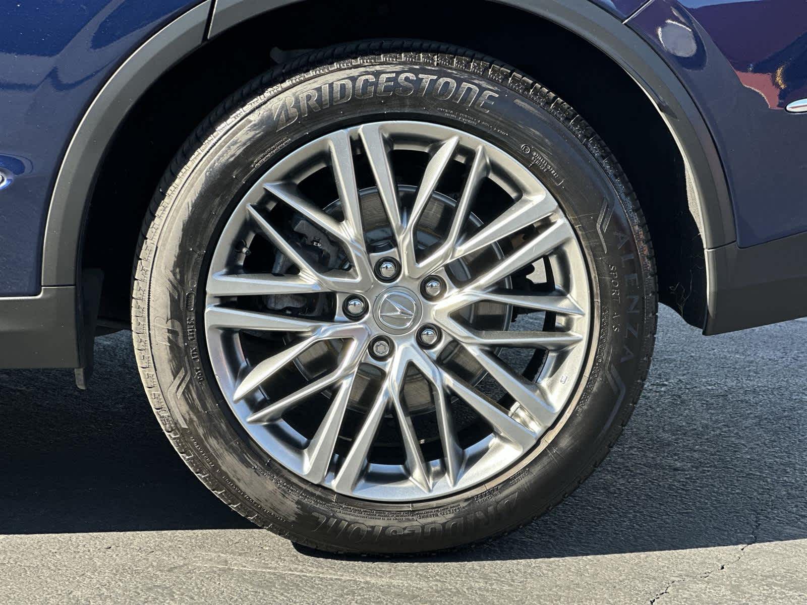 Thumbnail: 2022 Acura MDX - 8