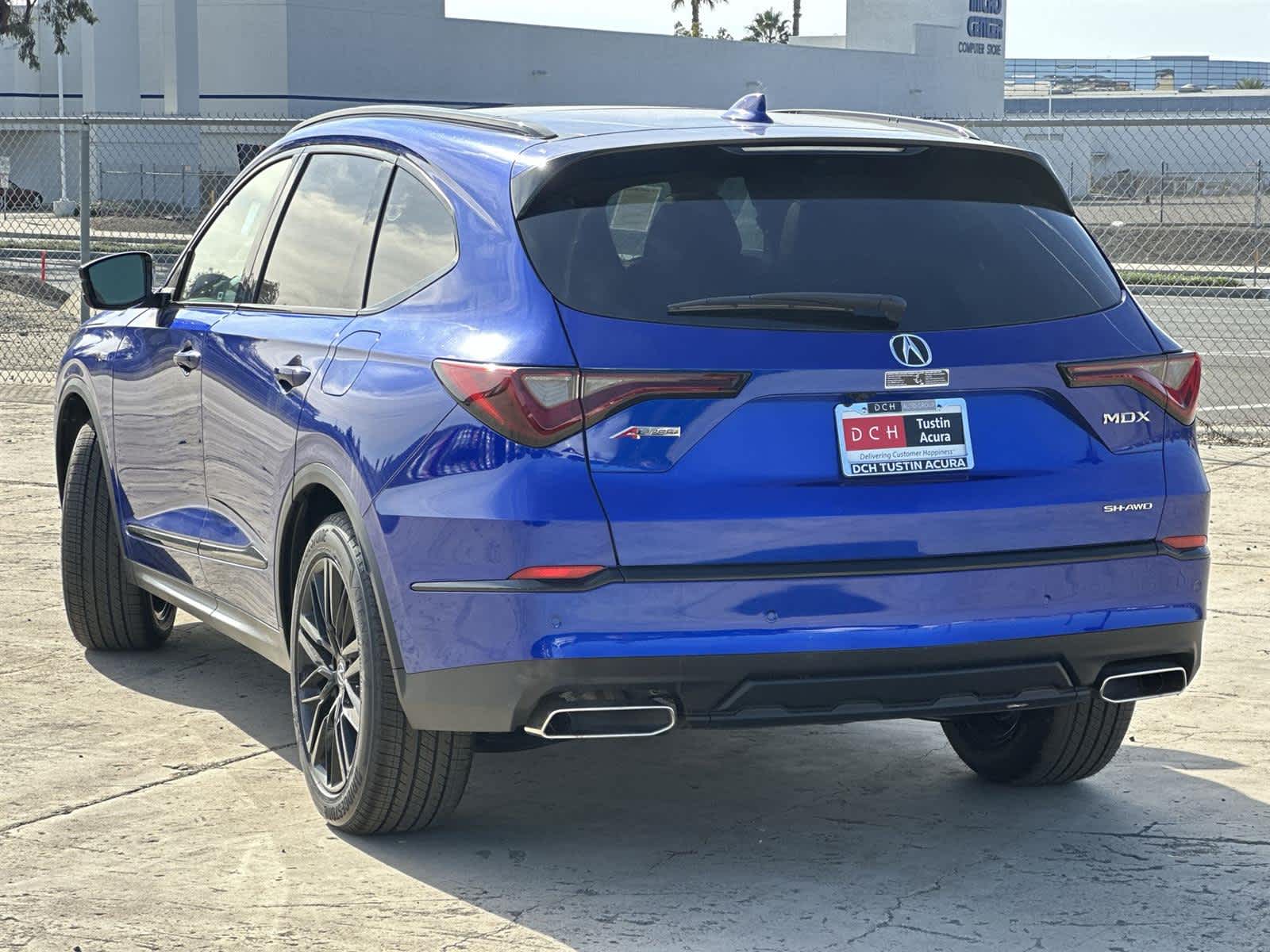 Thumbnail: 2025 Acura ADX - 4