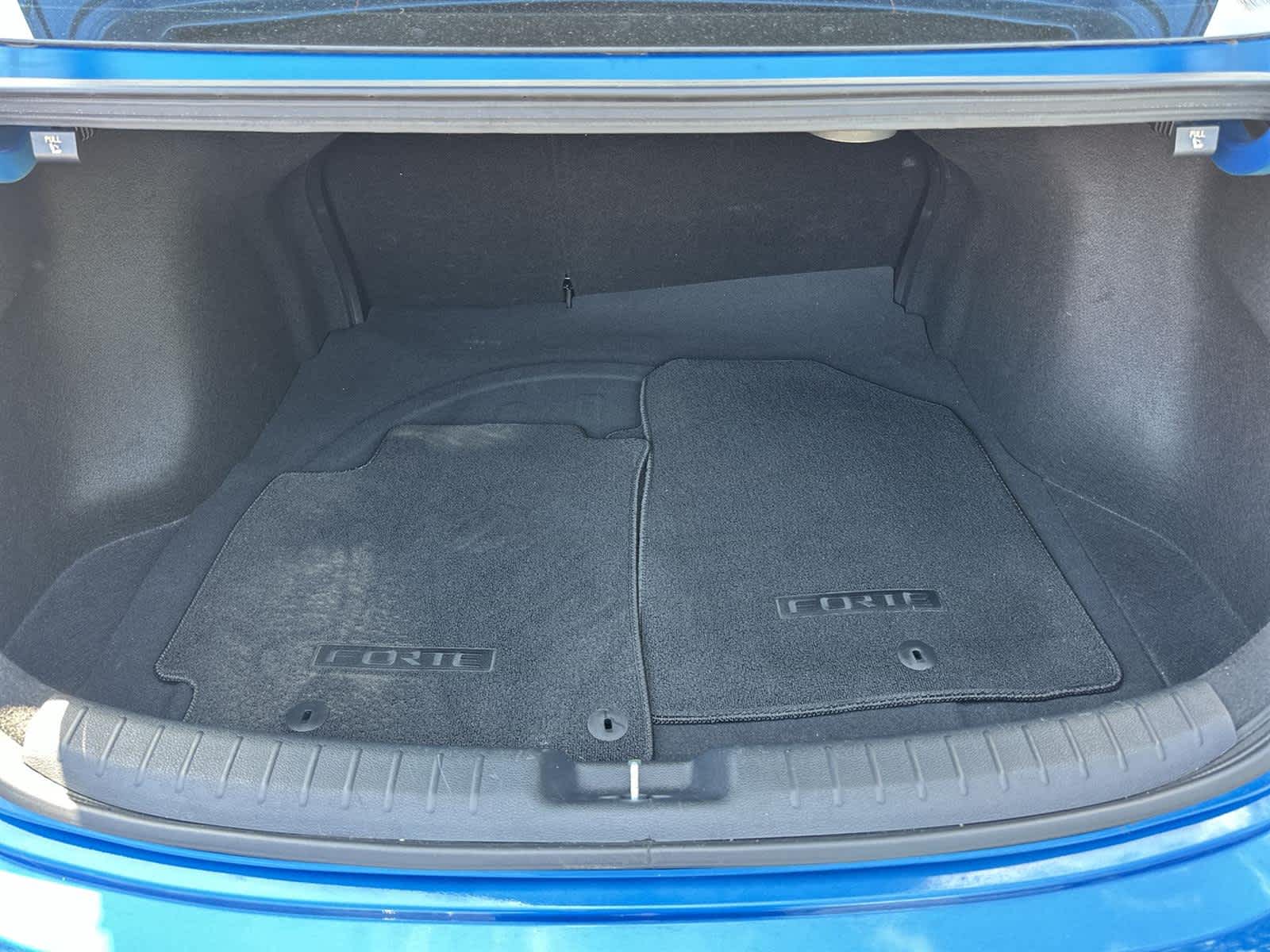 Thumbnail: 2022 Kia Forte - 20