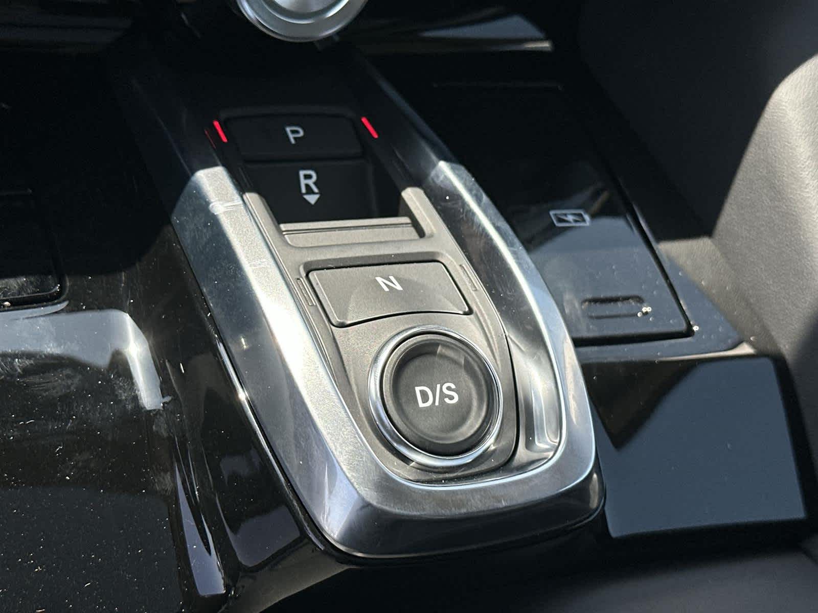 Thumbnail: 2025 Acura MDX - 18