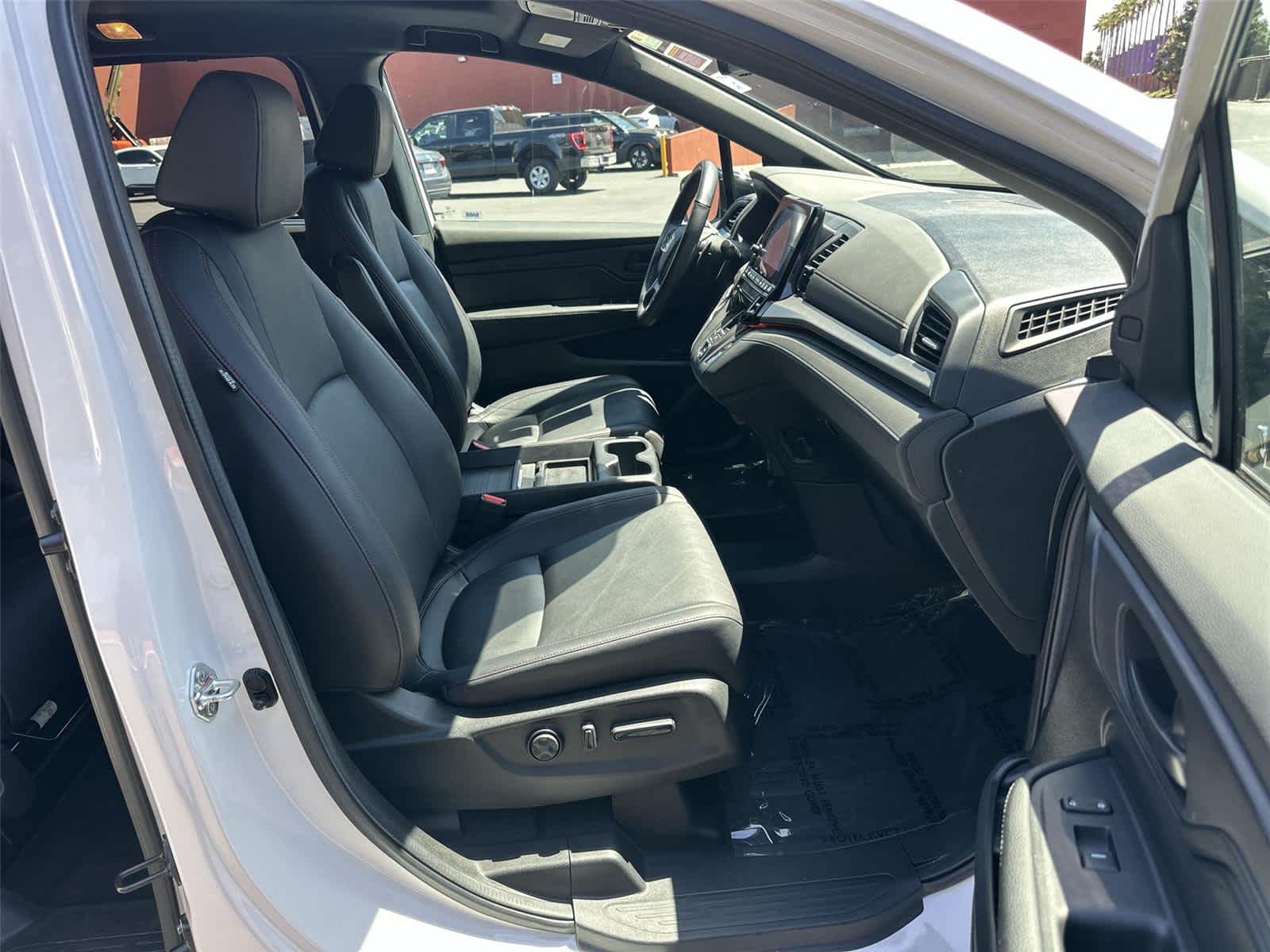 Thumbnail: 2024 Honda Odyssey - 15