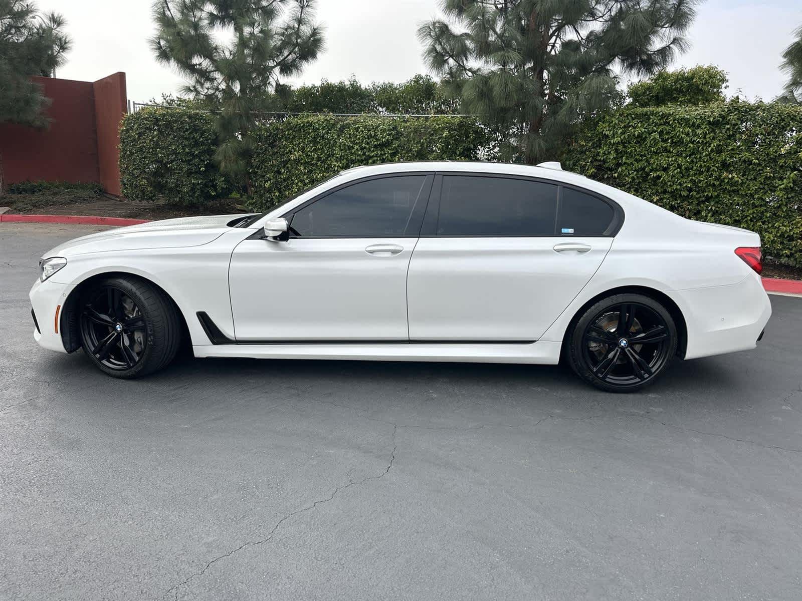 Thumbnail: 2019 BMW 7 Series - 4