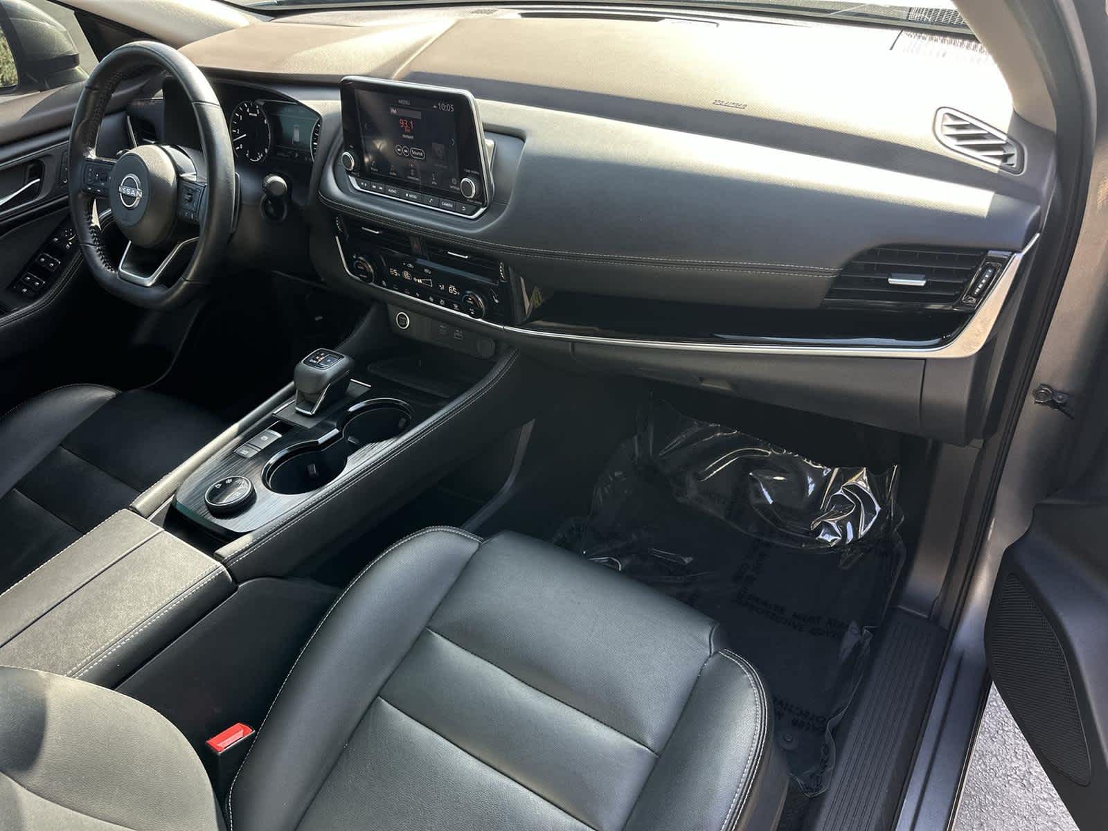 Thumbnail: 2022 Nissan Rogue - 12