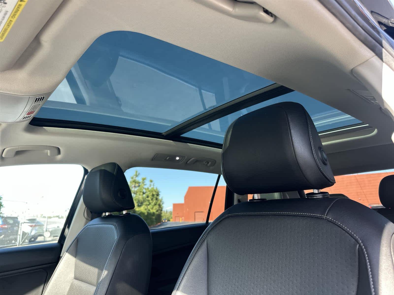 Thumbnail: 2019 Volkswagen Tiguan - 32